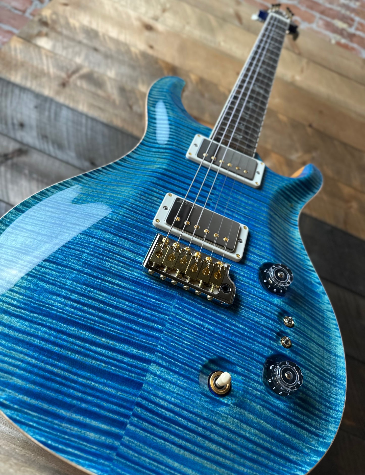 PRS Wood Library McCarty Tremolo w/ Dual Mini Toggles Flame Maple 10-top Ziricote FB - Arctic Blue Stained Neck 427978