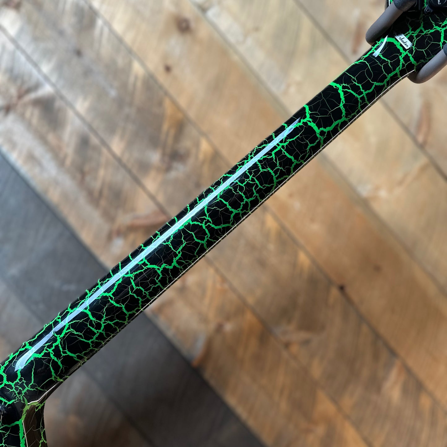 Used Jackson Pro Series Brandon Ellis Signature Kelly - Green Crackle