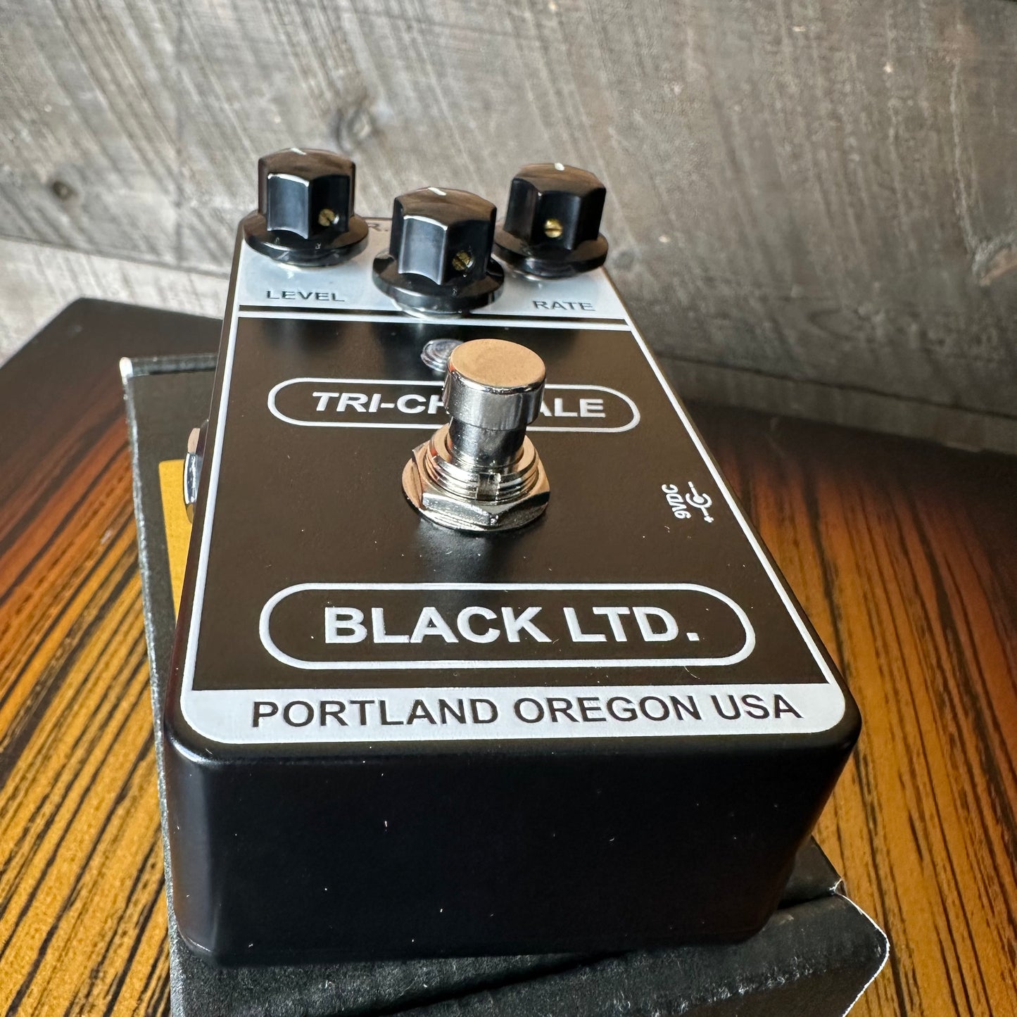 MR. Black LTD.Tri-Chorale Chorus Pedal
