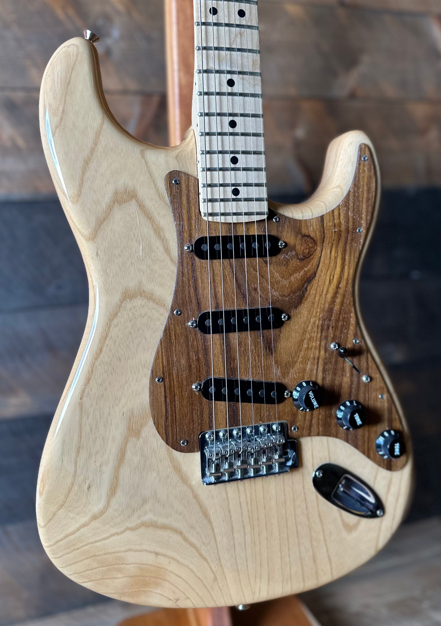 Used 2019 Fender Limited Edition American Performer ASH Stratocaster, Maple Fingerboard - Natural