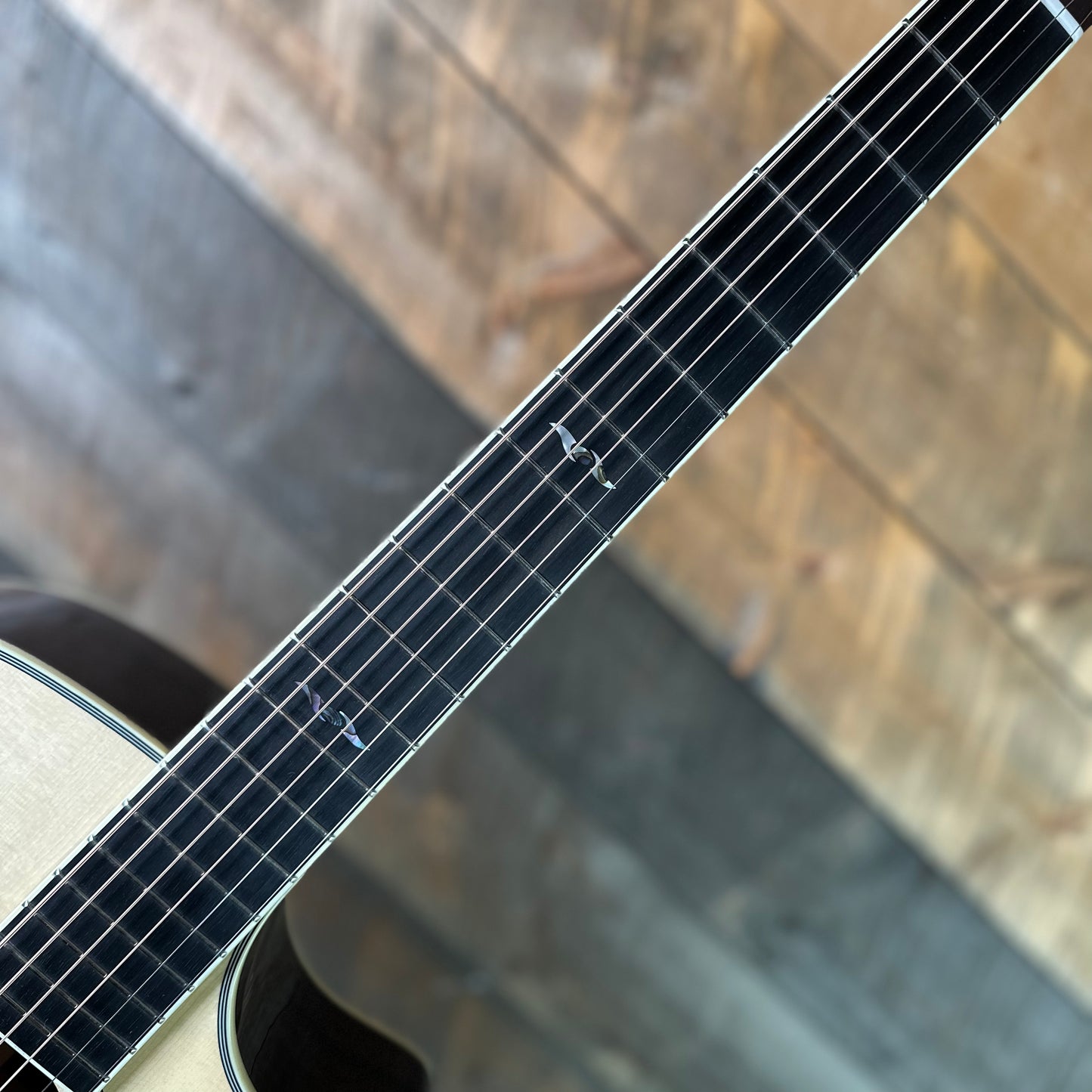 Eastman AC422CE Grand Auditorium Acoustic - Natural