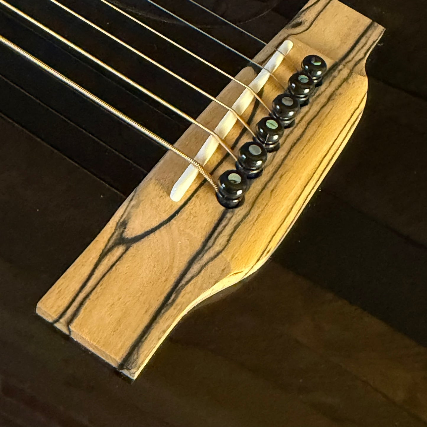 Martin Custom Shop 18 Style  OO Acoustic Guitar Gloss Black Satin Neck with Pale Moon Ebony FB Hardcase