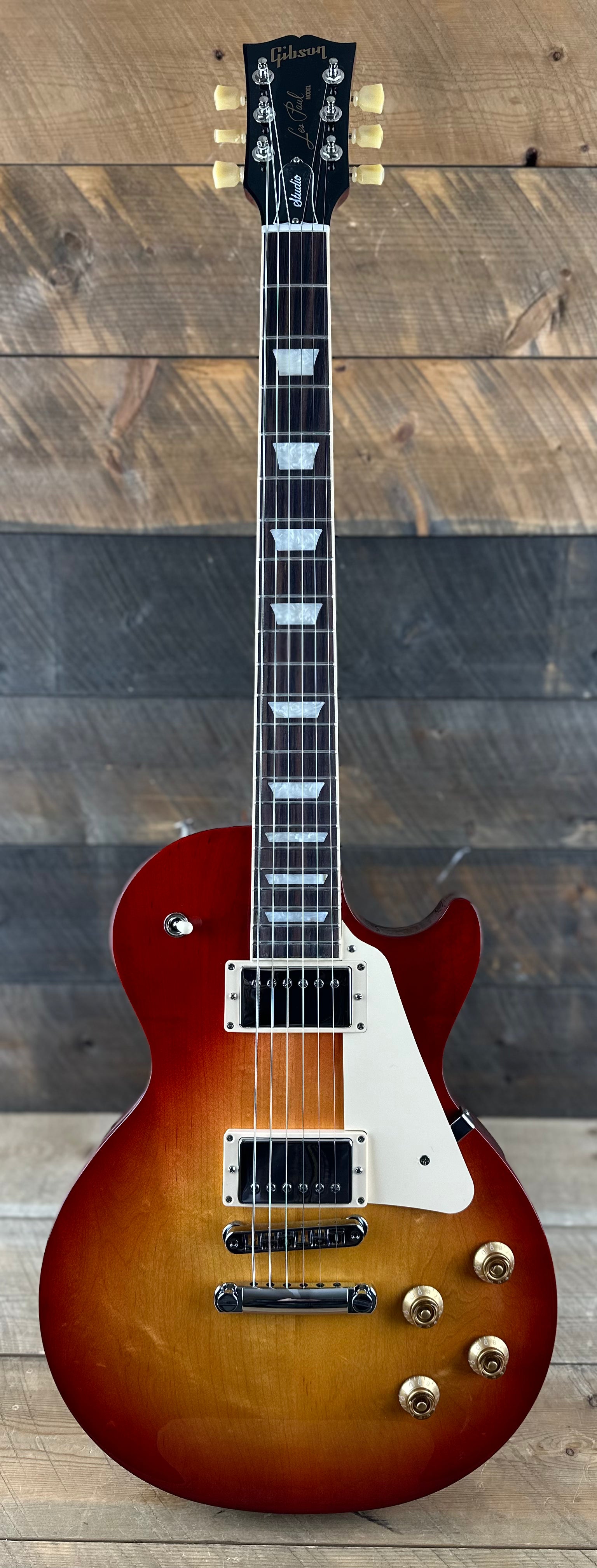 Gibson Les Paul Studio - Cherry Sunburst 225540052 – Quimper Gibson Les Paul Studio - Cherry Sunburst 225540052 – Quimper