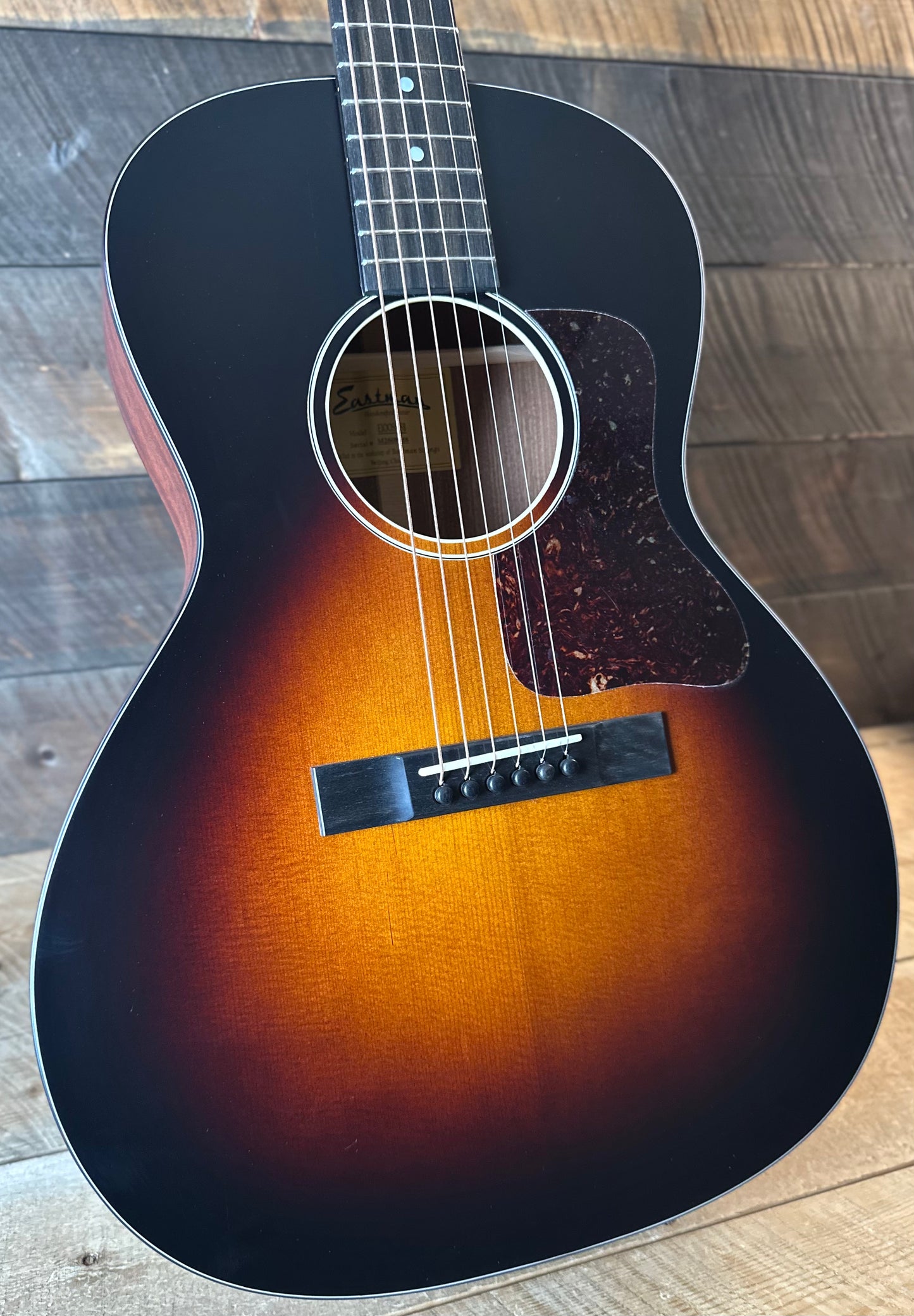 Eastman E1OOSS 00 Acoustic - Sunburst