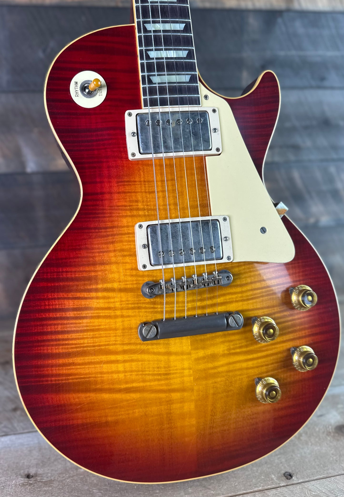Gibson Custom Shop Murphy Lab 1959 Les Paul Standard Ultra Light Aged - Factory Burst 96675