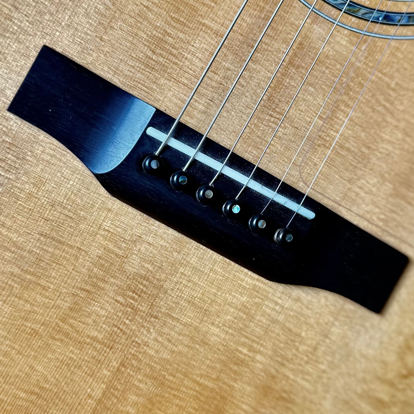 Used 2005 Larrivee L-05 Acoustic - Natural W/OHSC