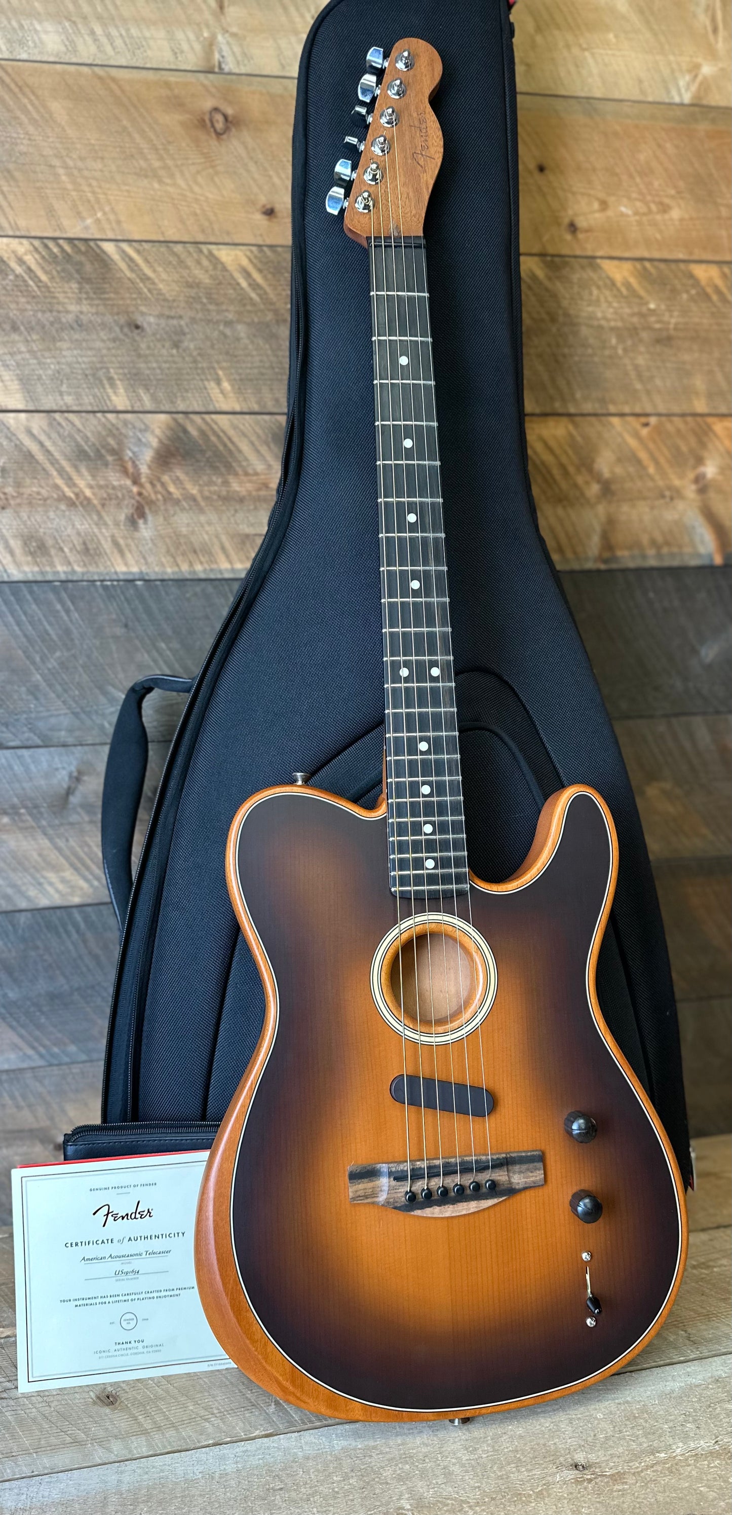 Used Fender American Acoustasonic Telecaster - Sunburst
