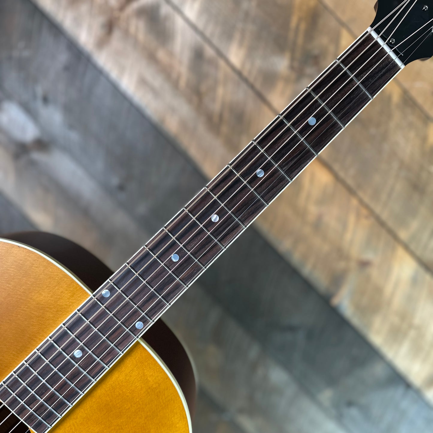Gibson J-185 Century 12-Fret Acoustic - Vintage Amber 20206006