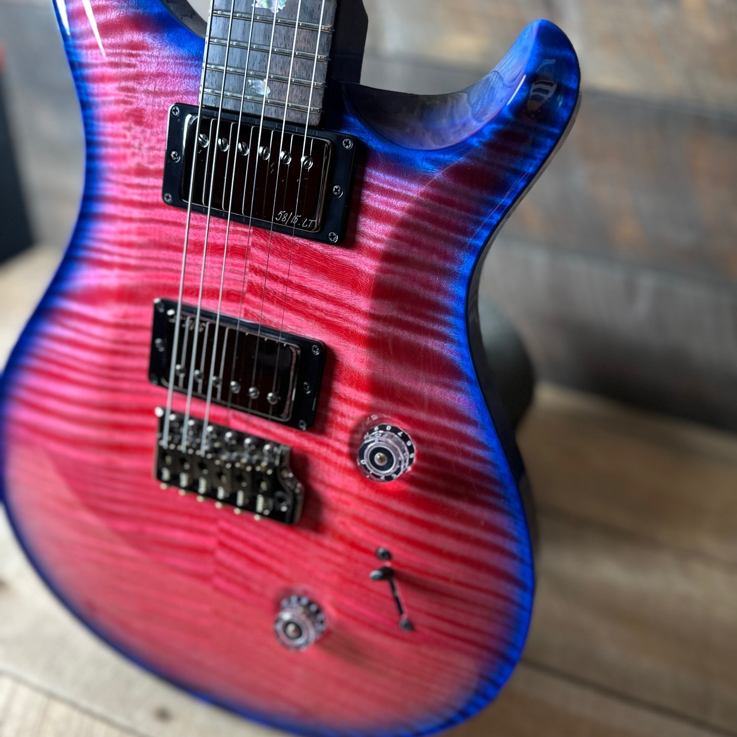 PRS Wood Library Custom 24, 10 Top Brazilian Rosewood Fretboard 58/15lt Korina Back - Bonnie Pink with Blue Wrap Micro Burst!! 411451n