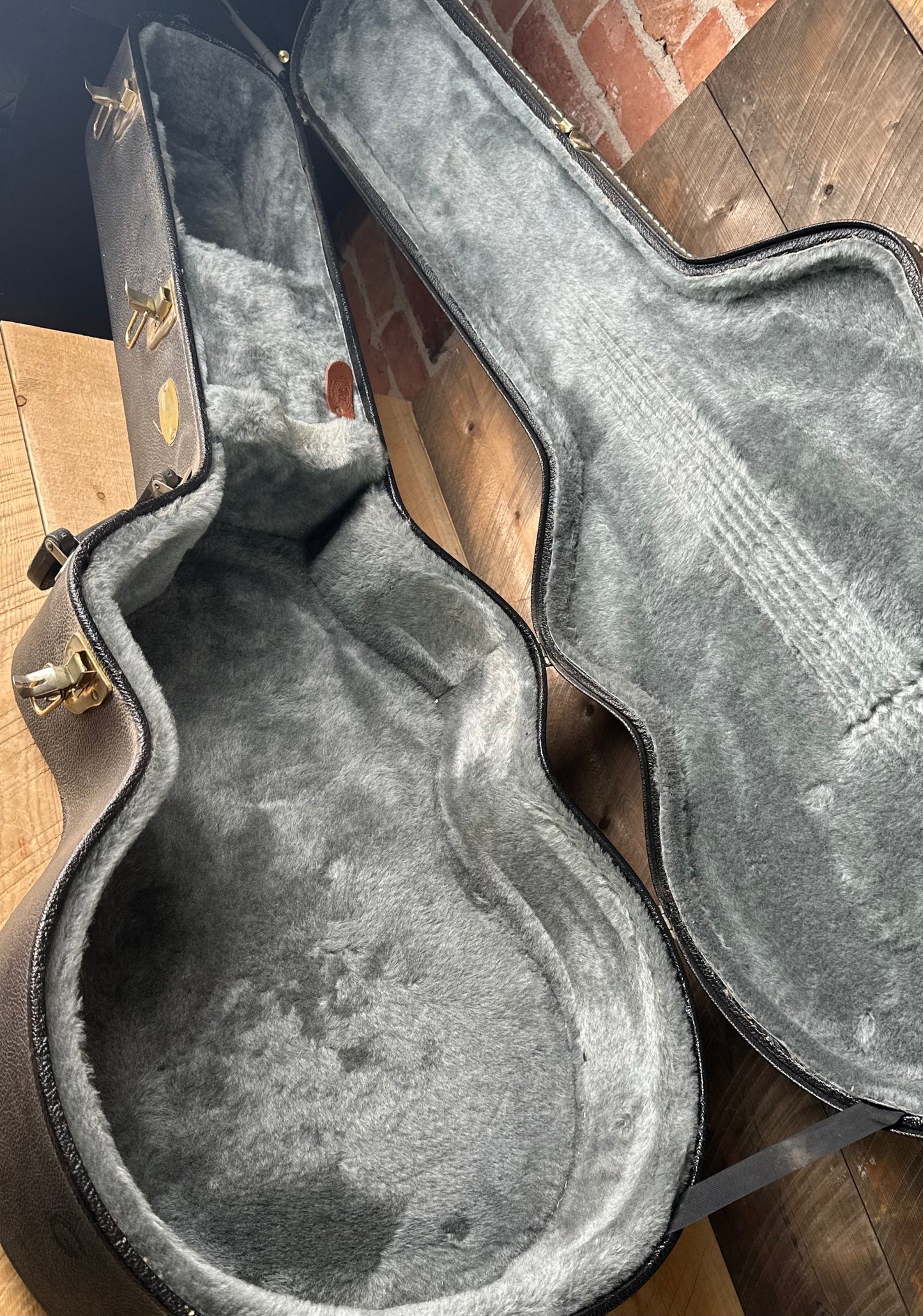 Vintage 1946 Gibson Post-War ES-300 - Sunburst
