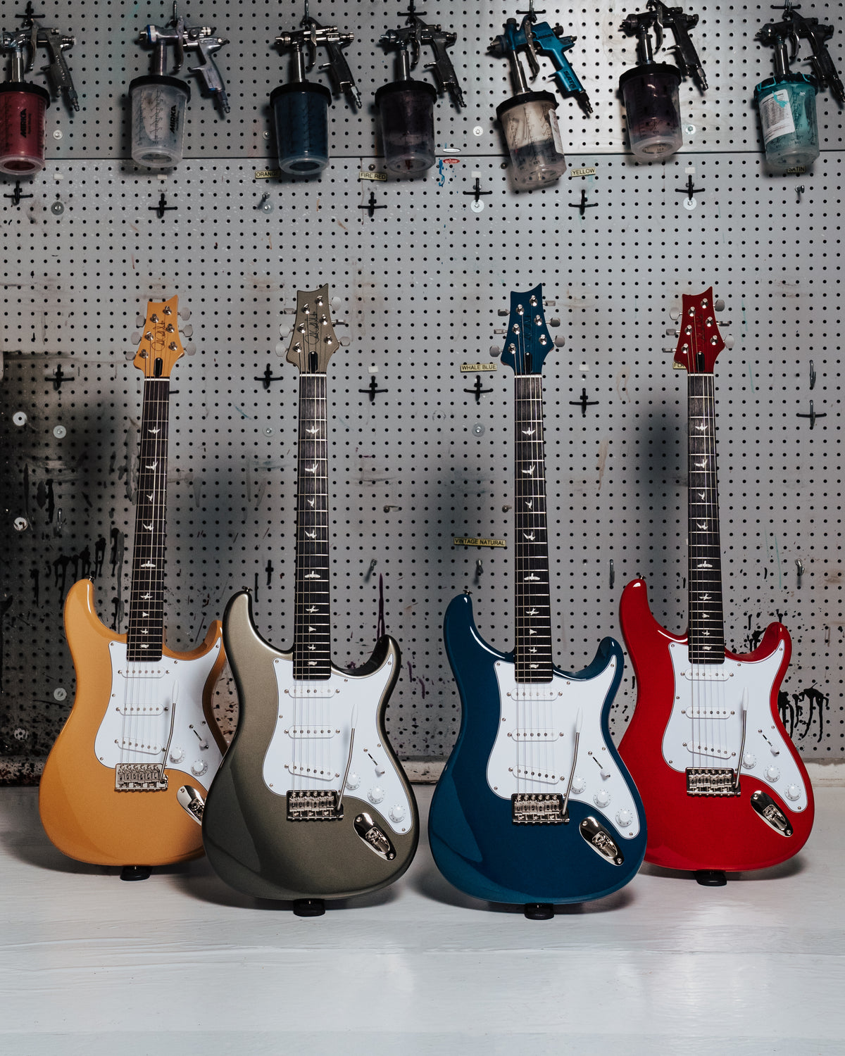 *Pre-Sale Estimated Ship Date 12/26* PRS USA John Mayer Silver Sky Defender Limited Edition - Portofino Red
