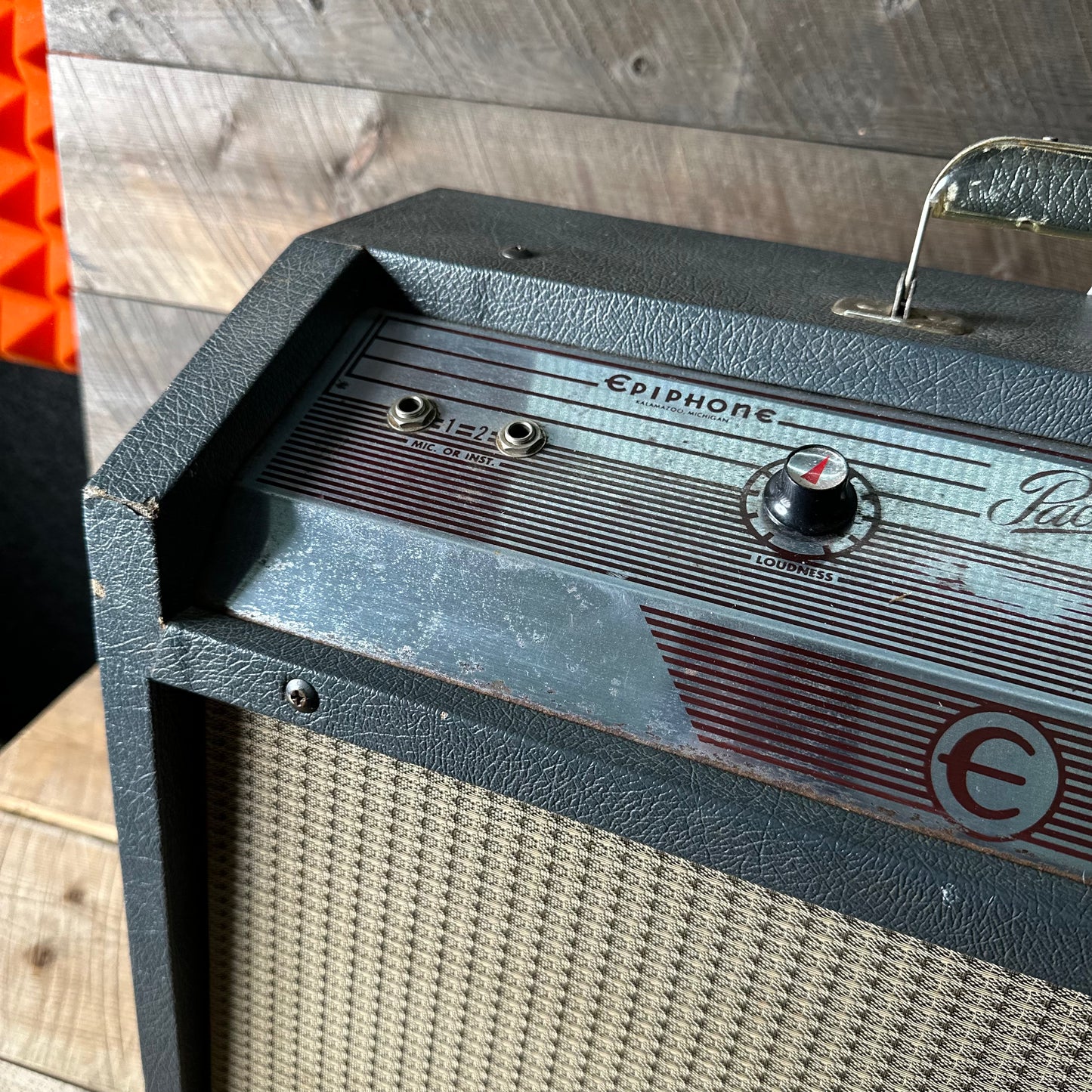 Vintage 60's Epiphone Pacemaker Guitar Amplifier