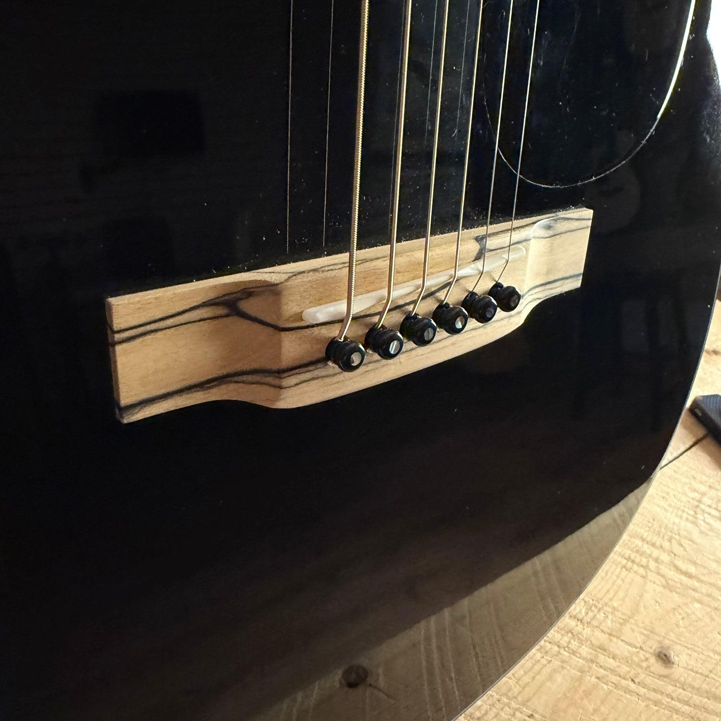 Martin Custom Shop 18 Style  OO Acoustic Guitar Gloss Black Satin Neck with Pale Moon Ebony FB Hardcase