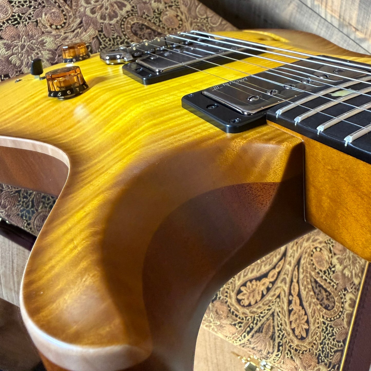 PRS Wood Library Custom 24 Fatback Semi-Hollow McCarty III Pickups Ebony Fretboard Satin Livingston Lemondrop Finish Stained Maple Neck 423673