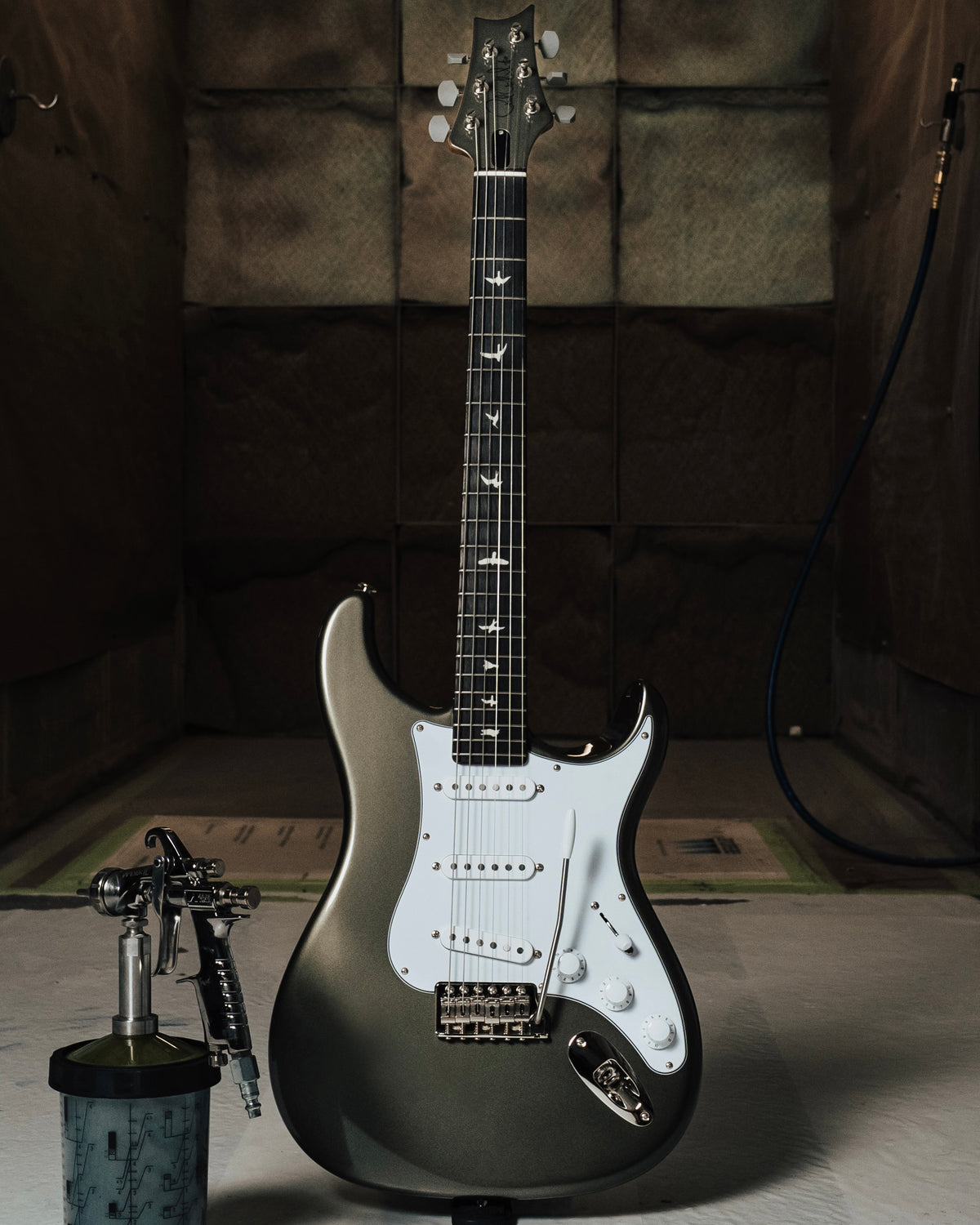 *Pre-Sale Estimated Ship Date 12/26* PRS USA John Mayer Silver Sky Defender Limited Edition - Willow Green