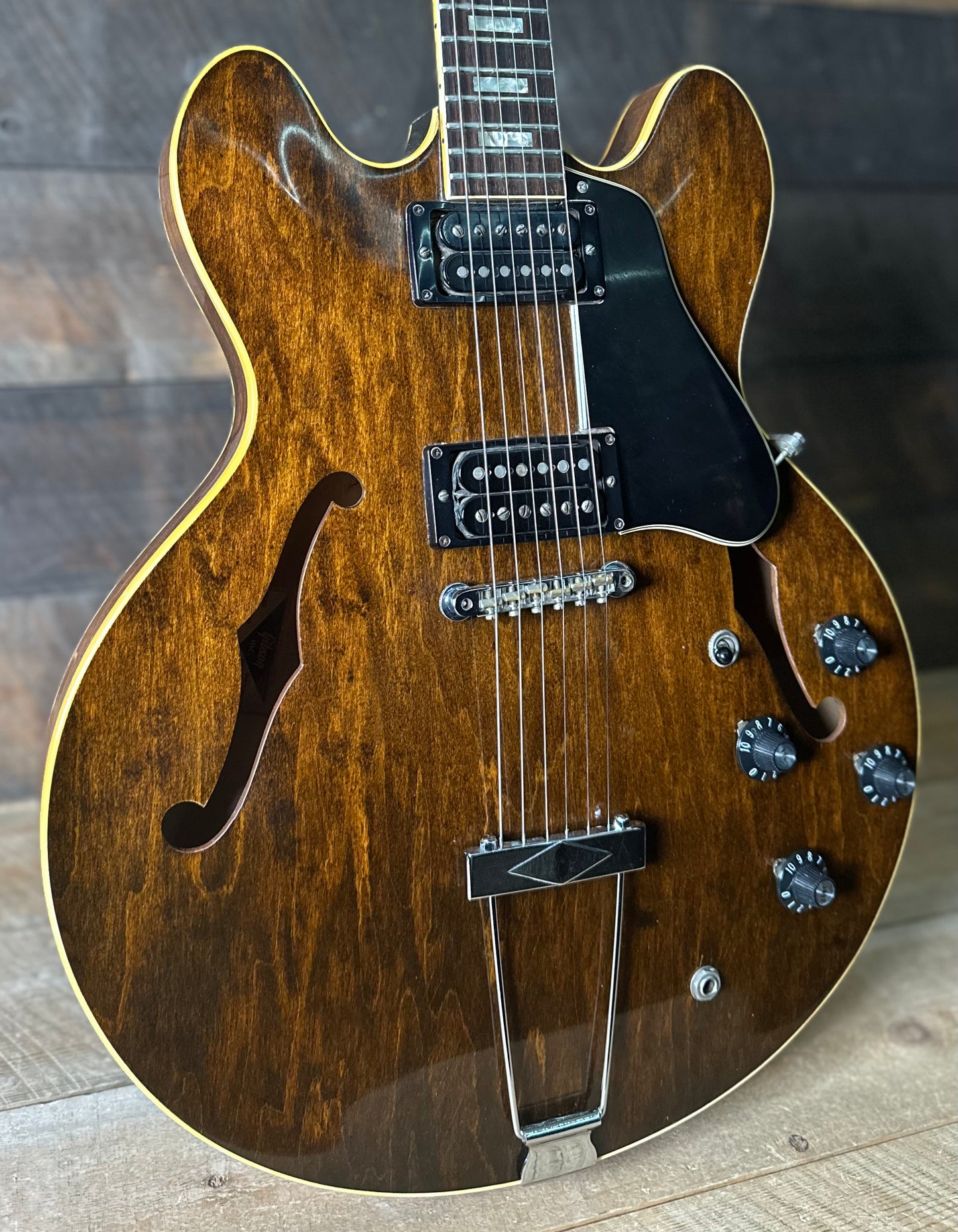 Vintage 1970's Gibson ES-335 - Walnut W/Original Case!