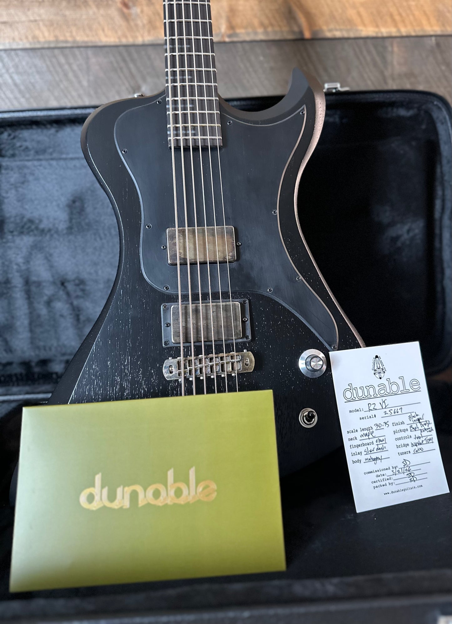 Dunable USA Custom Shop R2 VI - Black 25667