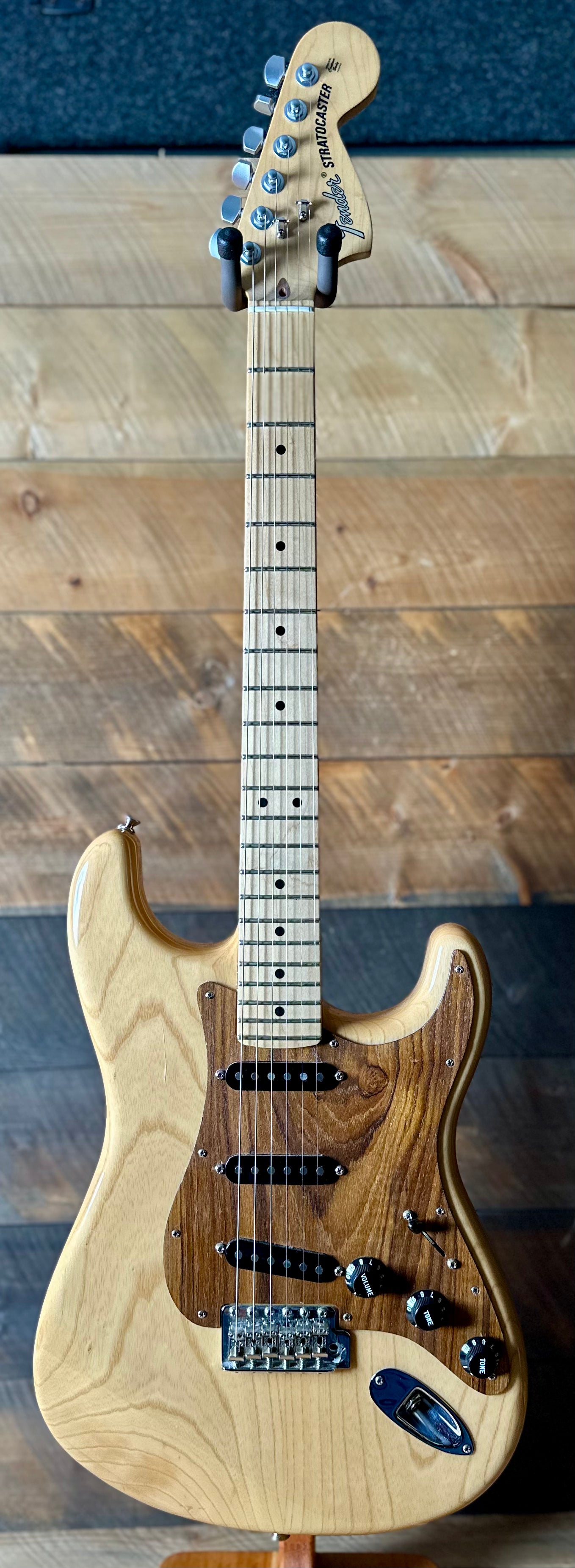 Used 2019 Fender Limited Edition American Performer ASH Stratocaster, Maple Fingerboard - Natural