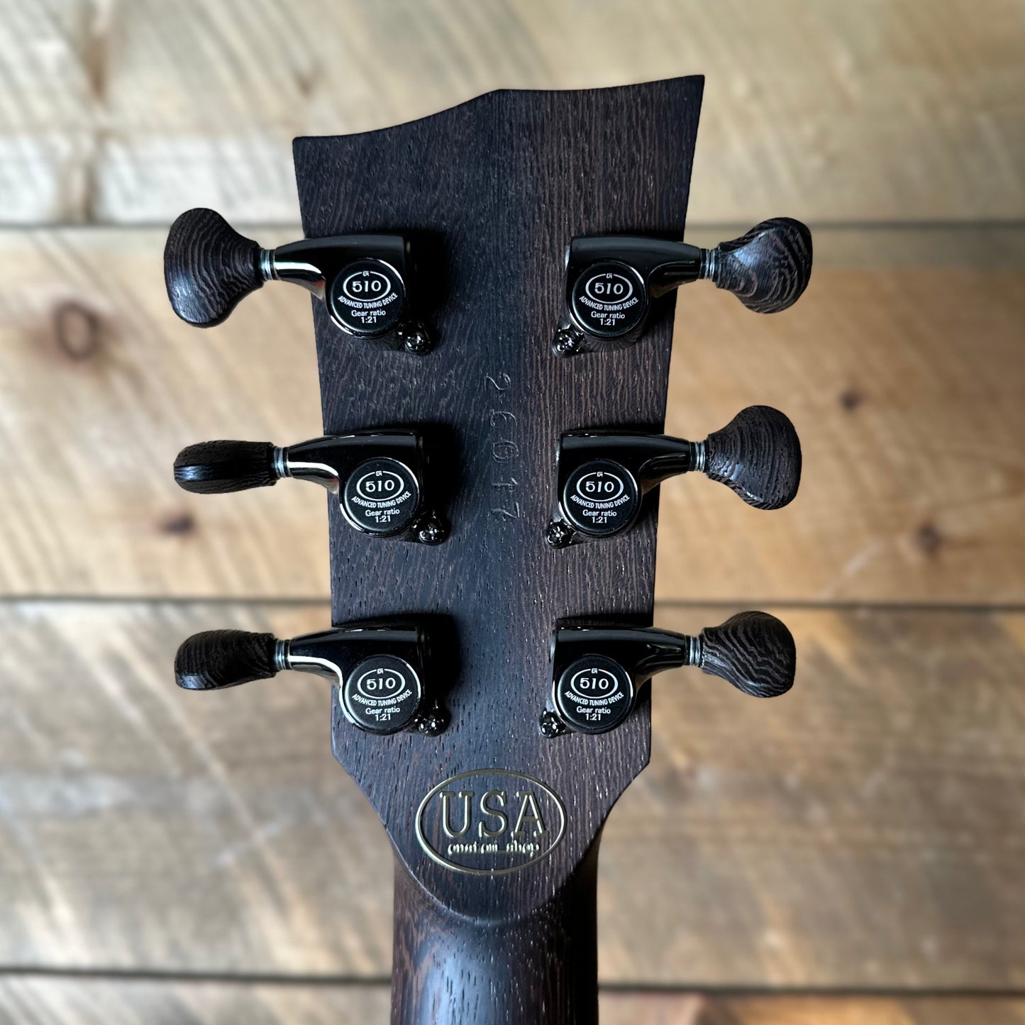 Dunable USA Custom Shop Yeti - Black/Red Shift 26017