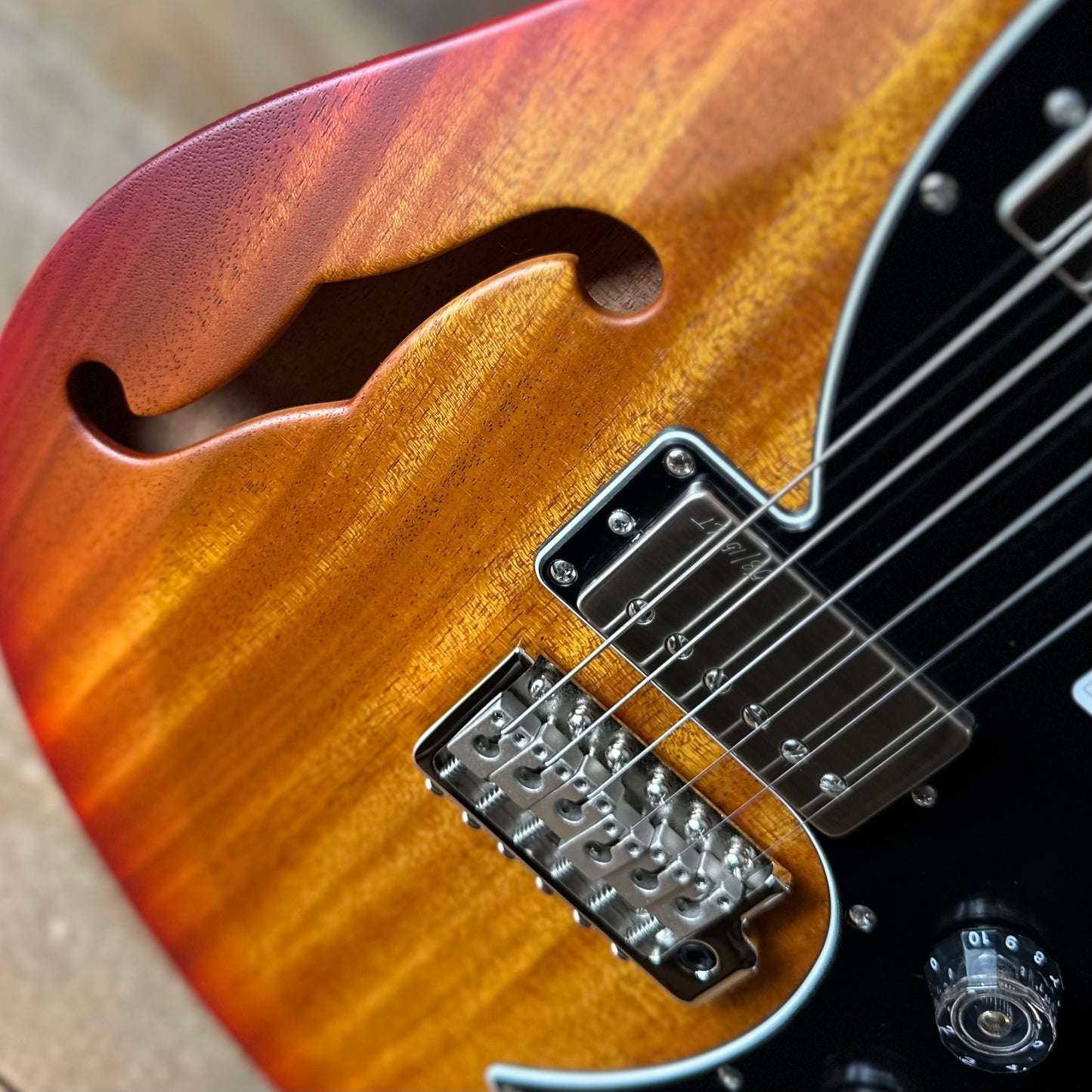 PRS S2 Vela Semi-Hollow HHT Quimper Edition – McCarty Sunburst Satin Nitro USA Electric Guitar S2089049