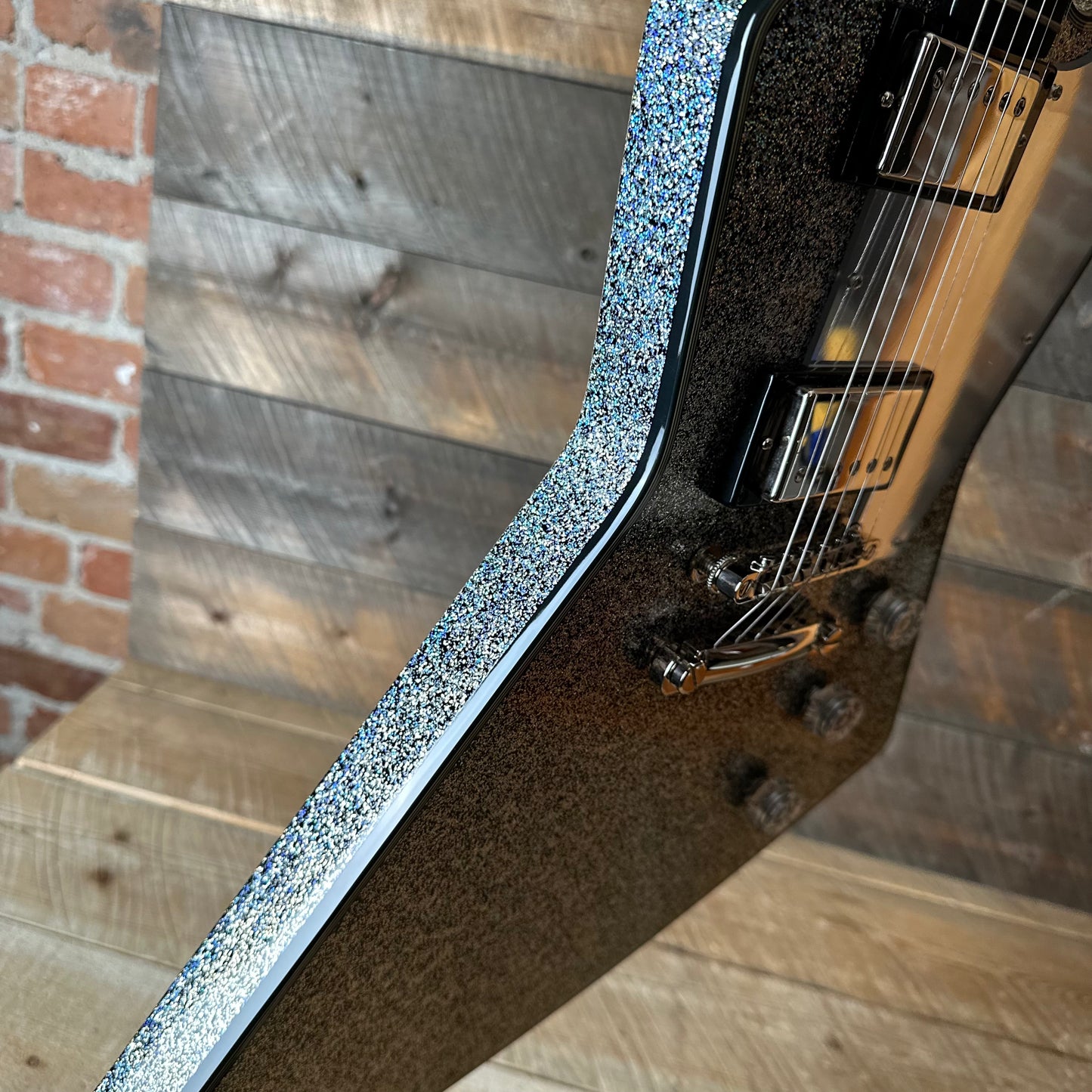 Epiphone Lzzy Hale Explorer Custom - Black Diamond Holographic Sparkle 26031523277