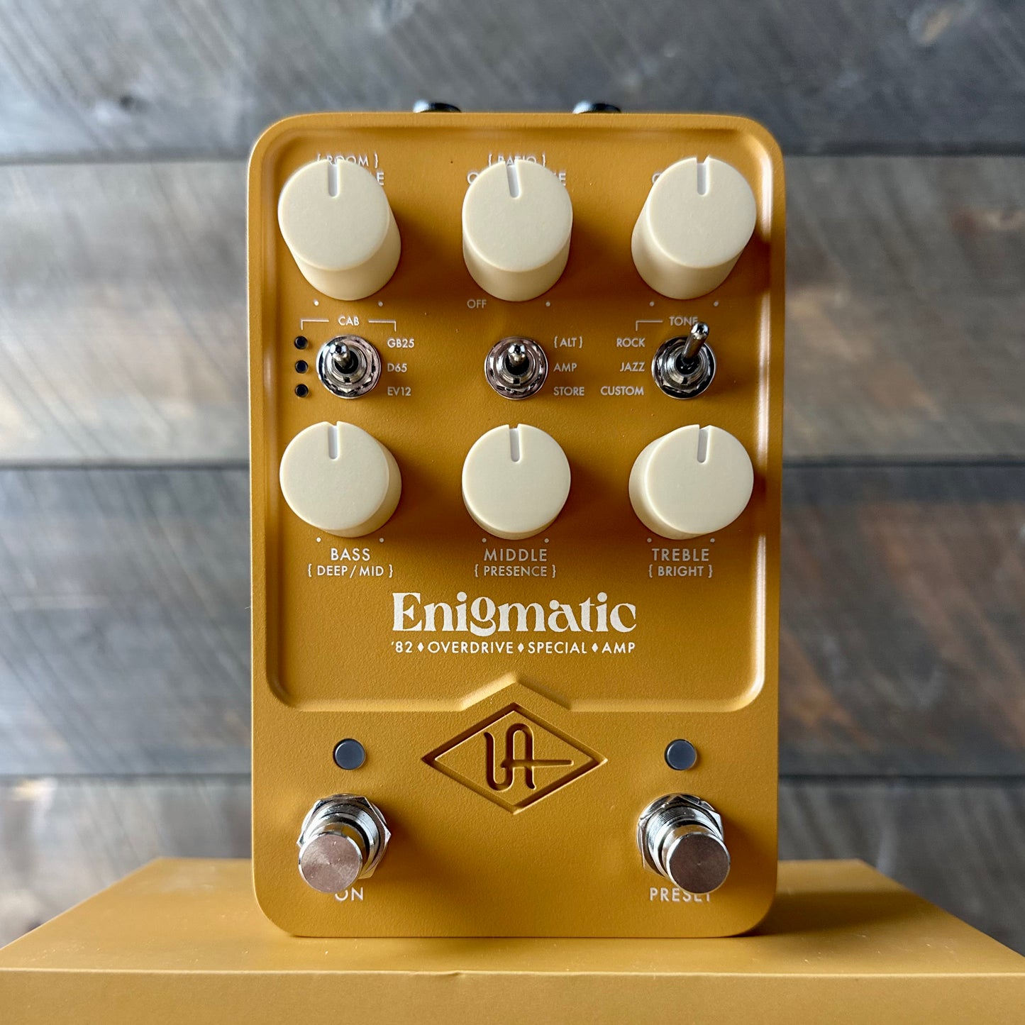 Universal Audio Enigmatic '82 Overdrive Special Amp Pedal Universal Audio Enigmatic '82 Overdrive Special Amp Pedal