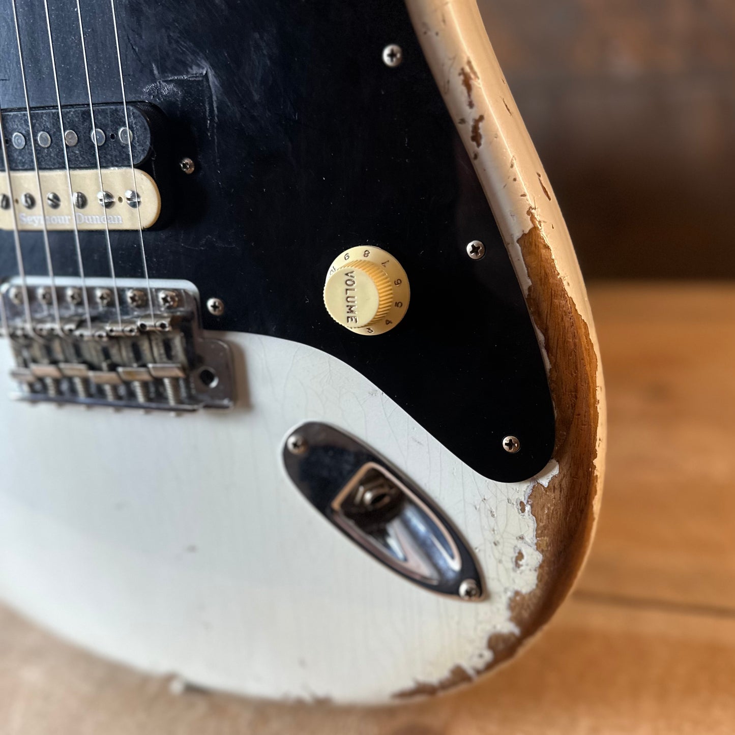 Used Fender Custom Shop 1969 Stratocaster Heavy Relic Single Pickup - Faded Frost White