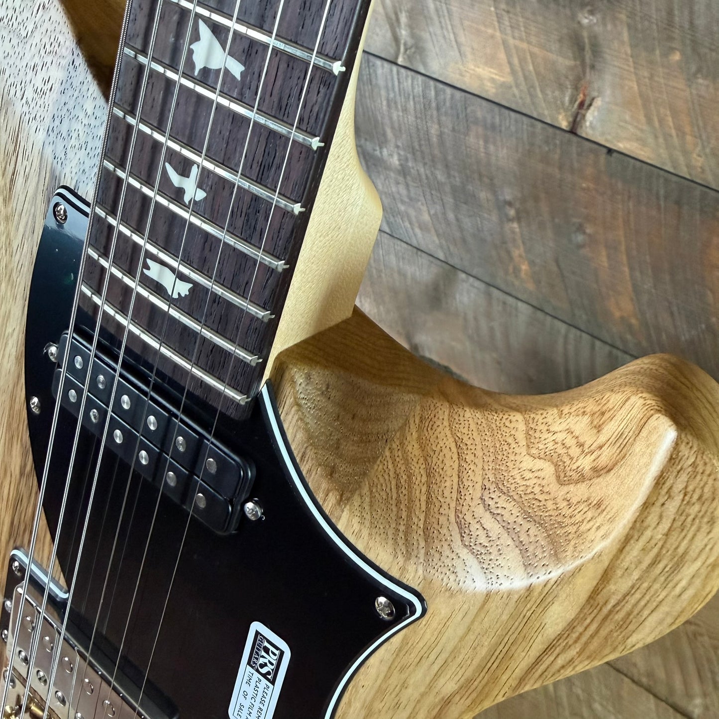 PRS S2 Vela Limited Edition Black Limba Satin Natural S2088568