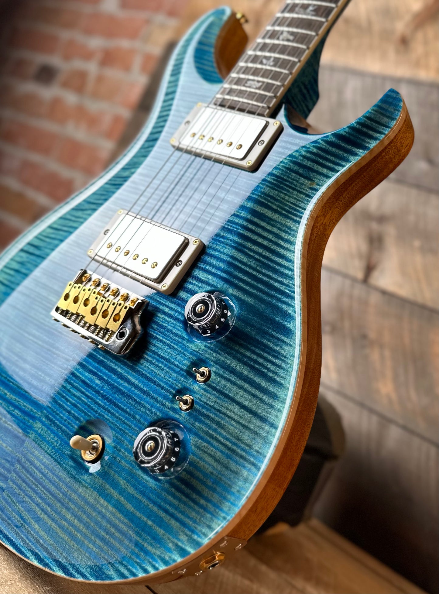 PRS Wood Library McCarty Tremolo w/ Dual Mini Toggles Flame Maple 10-top Ziricote FB - Arctic Blue Stained Neck 427978