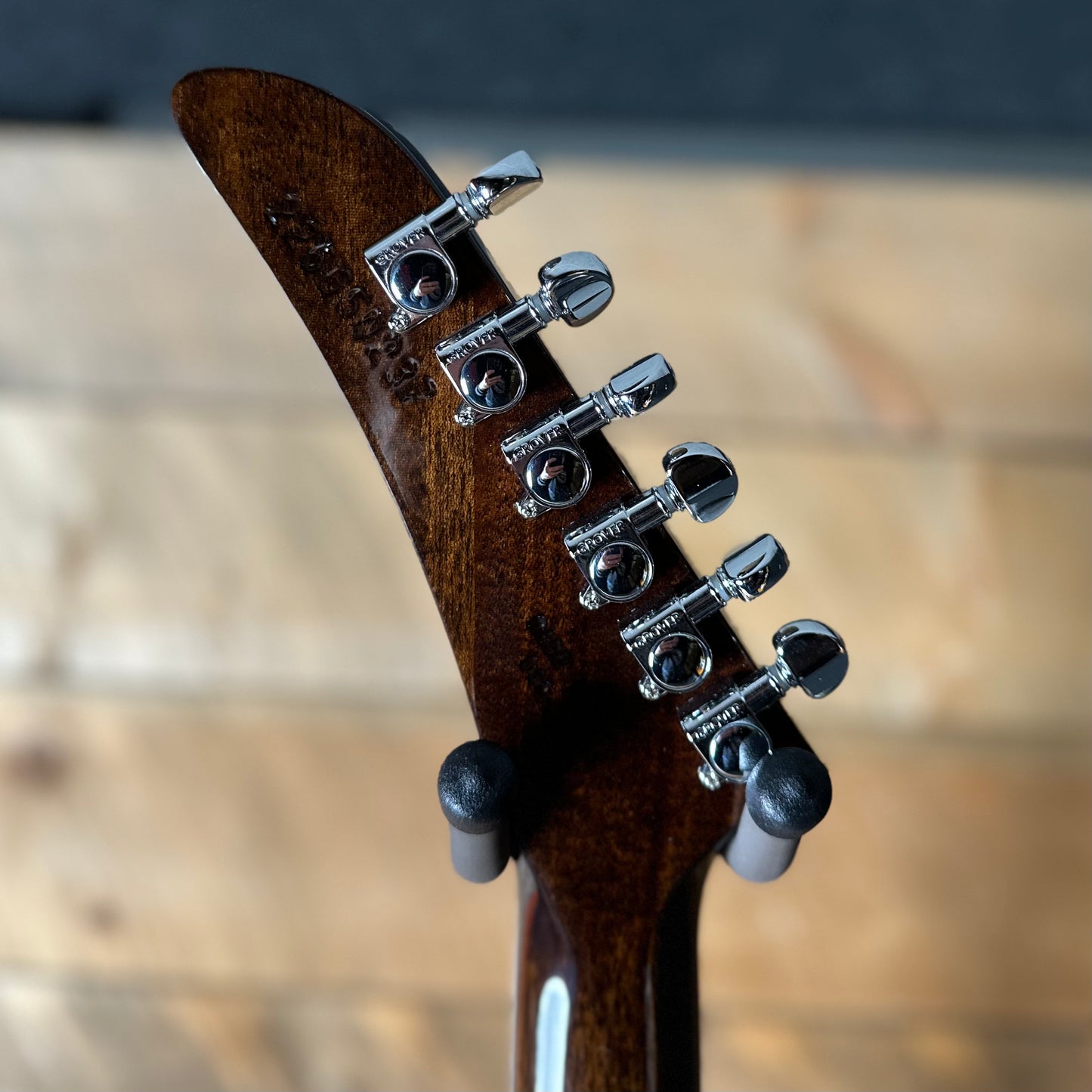 Gibson 70's Explorer - Dark Walnut 226650237