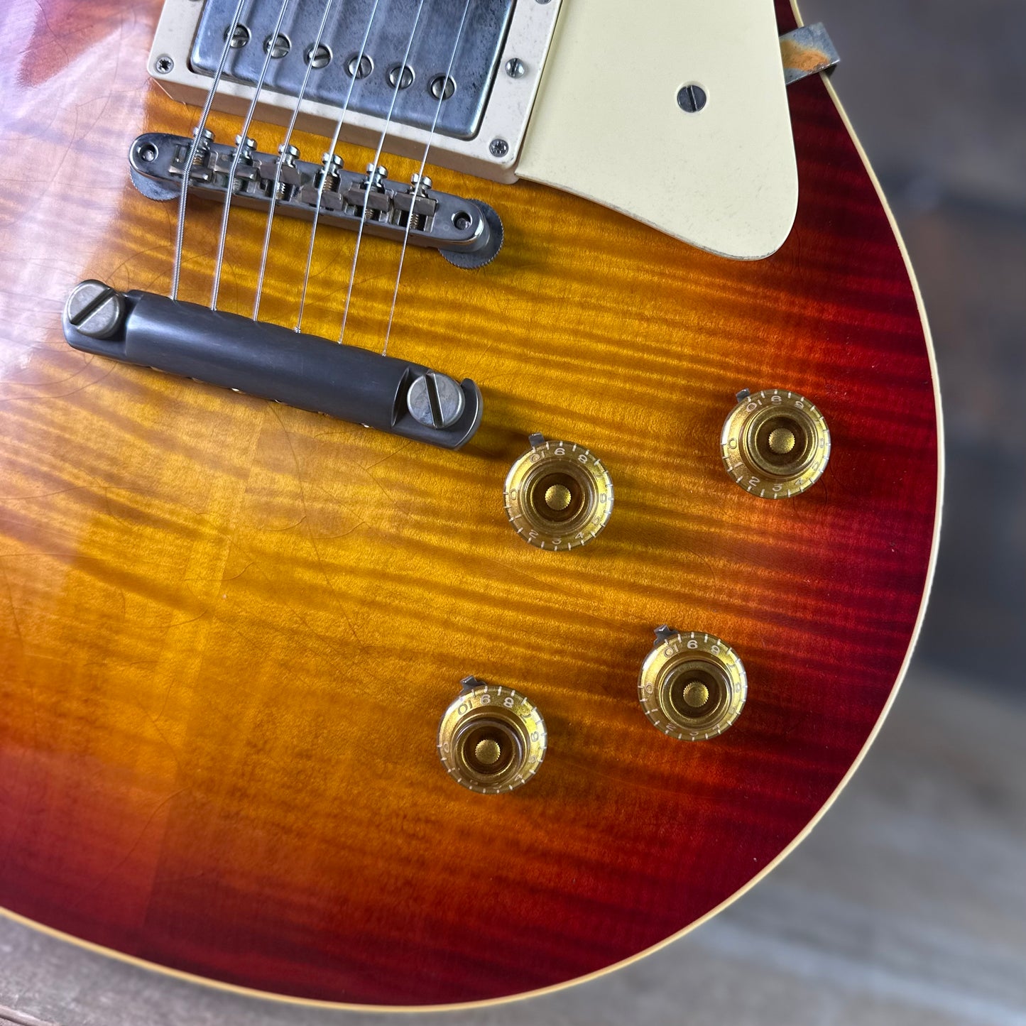 Gibson Custom Shop Murphy Lab 1959 Les Paul Standard Ultra Light Aged - Factory Burst 96675