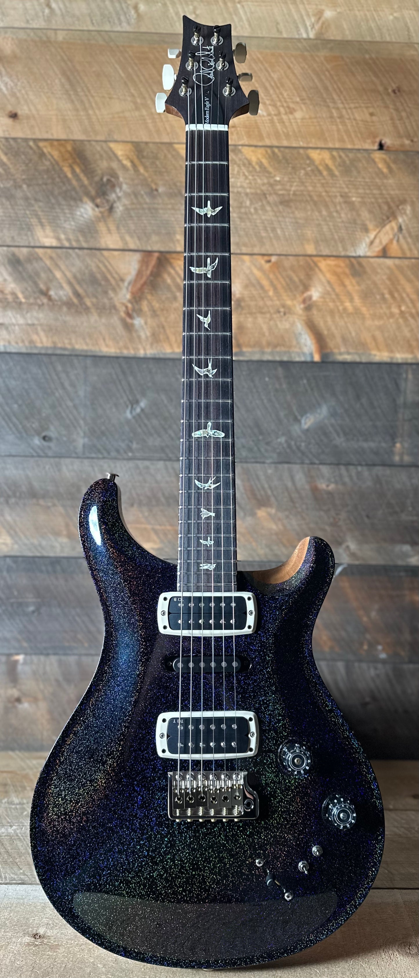 PRS Modern Eagle V Rare One Of A Kind!! - Black Rainbow Holoflake Top & Binding (Natural Back) 418869