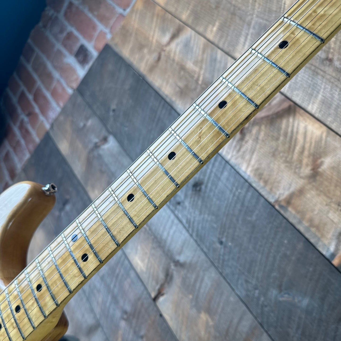 Vintage 1977 Fender Stratocaster Hardtail - Natural