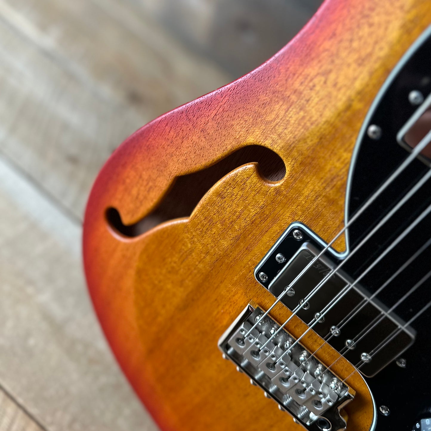 PRS S2 Vela Semi-Hollow HHT Quimper Edition – McCarty Sunburst Satin Nitro USA Electric Guitar S2089022