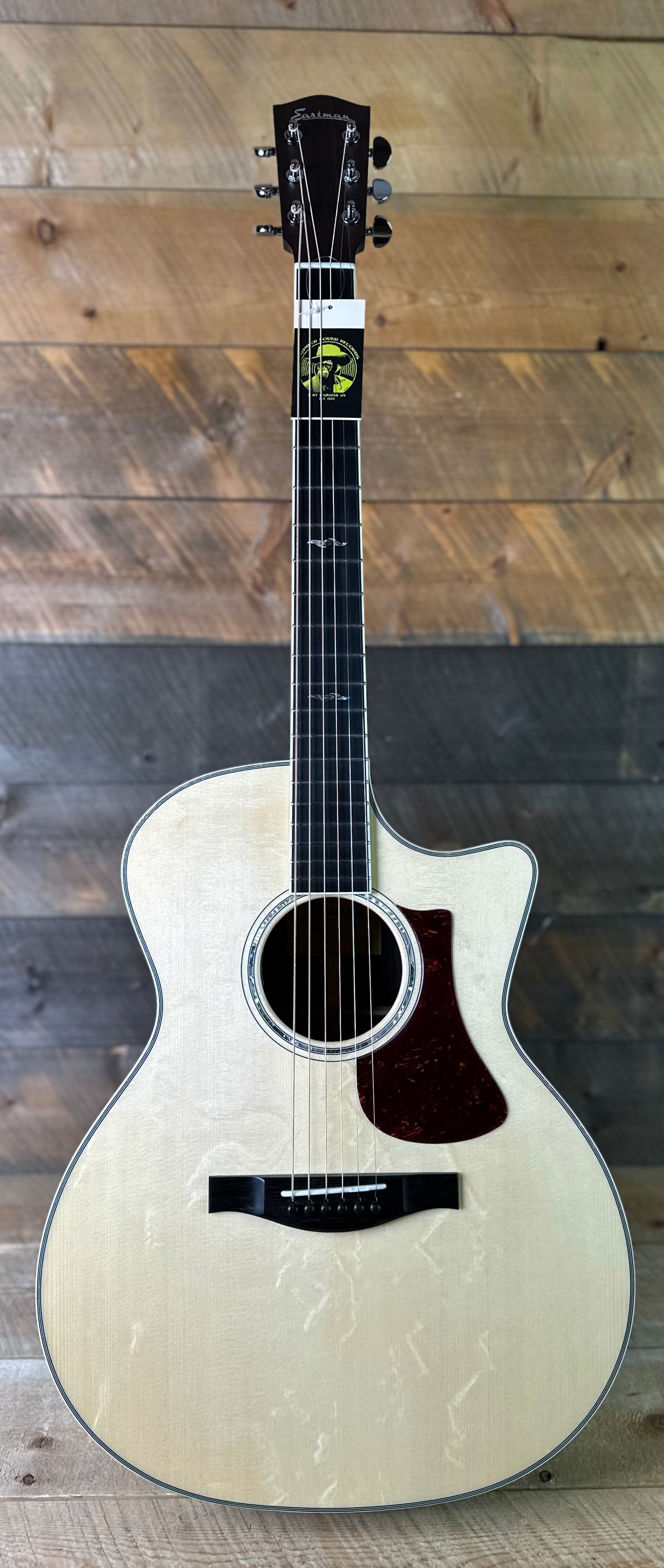 Eastman AC422CE Grand Auditorium Acoustic - Natural
