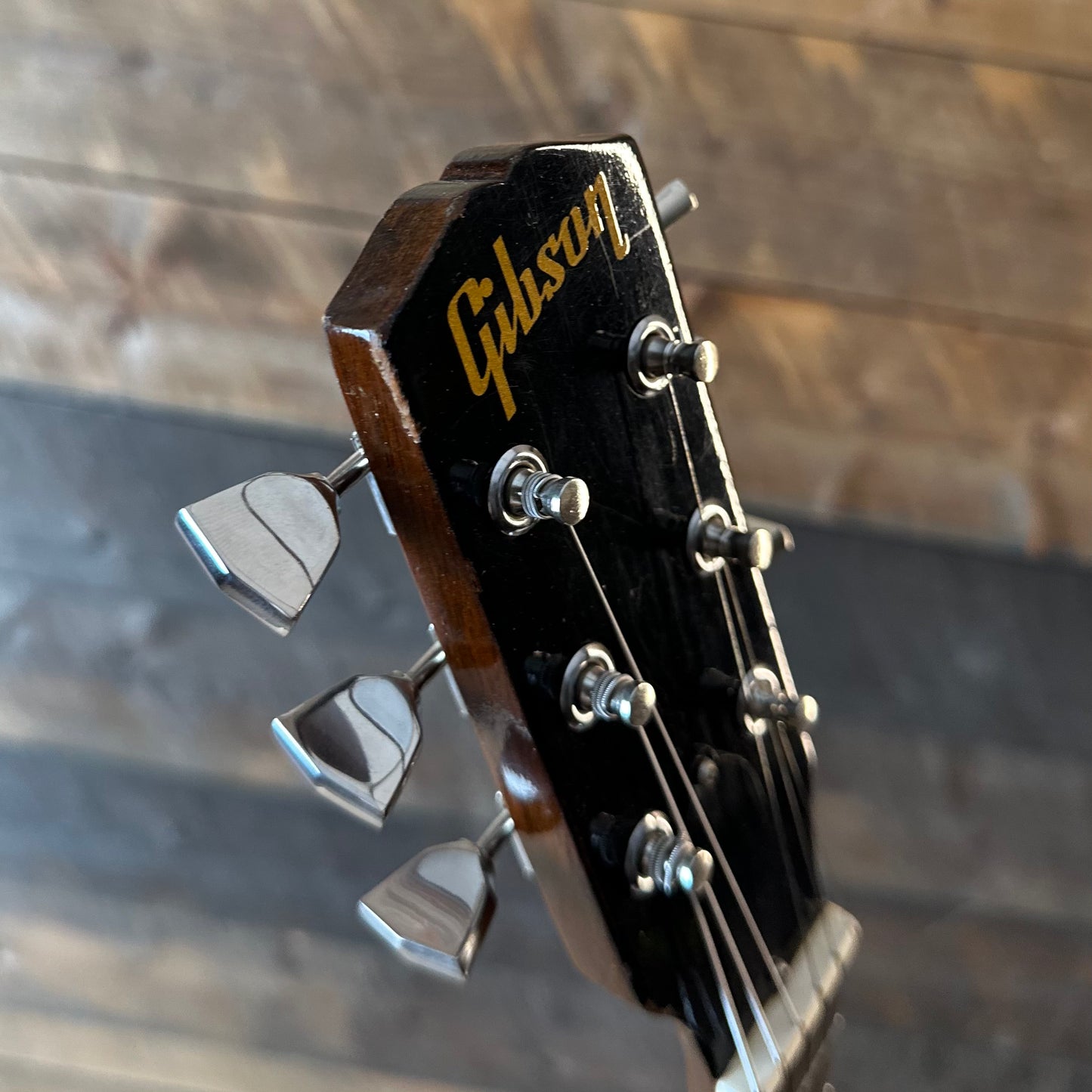 Vintage 1964 Gibson Melody Maker D - Sunburst