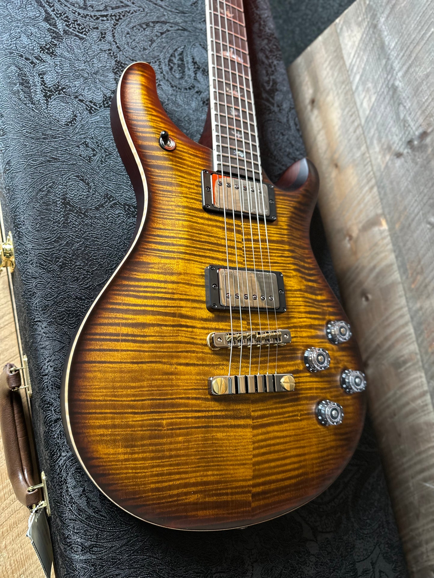 PRS Wood Library McCarty 594 Flamed Maple 10 Top, Swamp Ash Back, Stained Maple Neck, Bound Ebony FB - Satin Black Gold Burst 418877