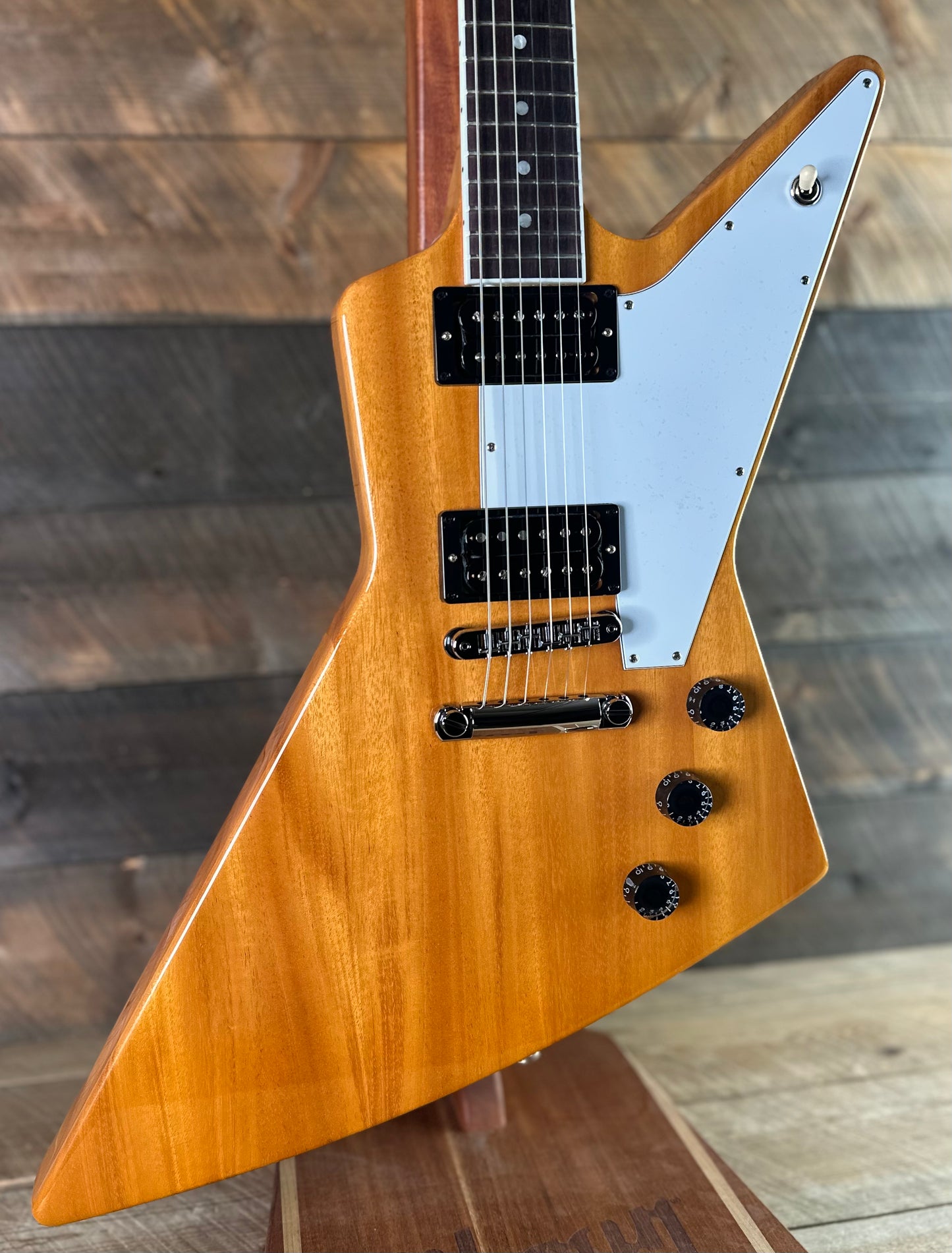 Gibson 70's Explorer - Antique Natural 205660030