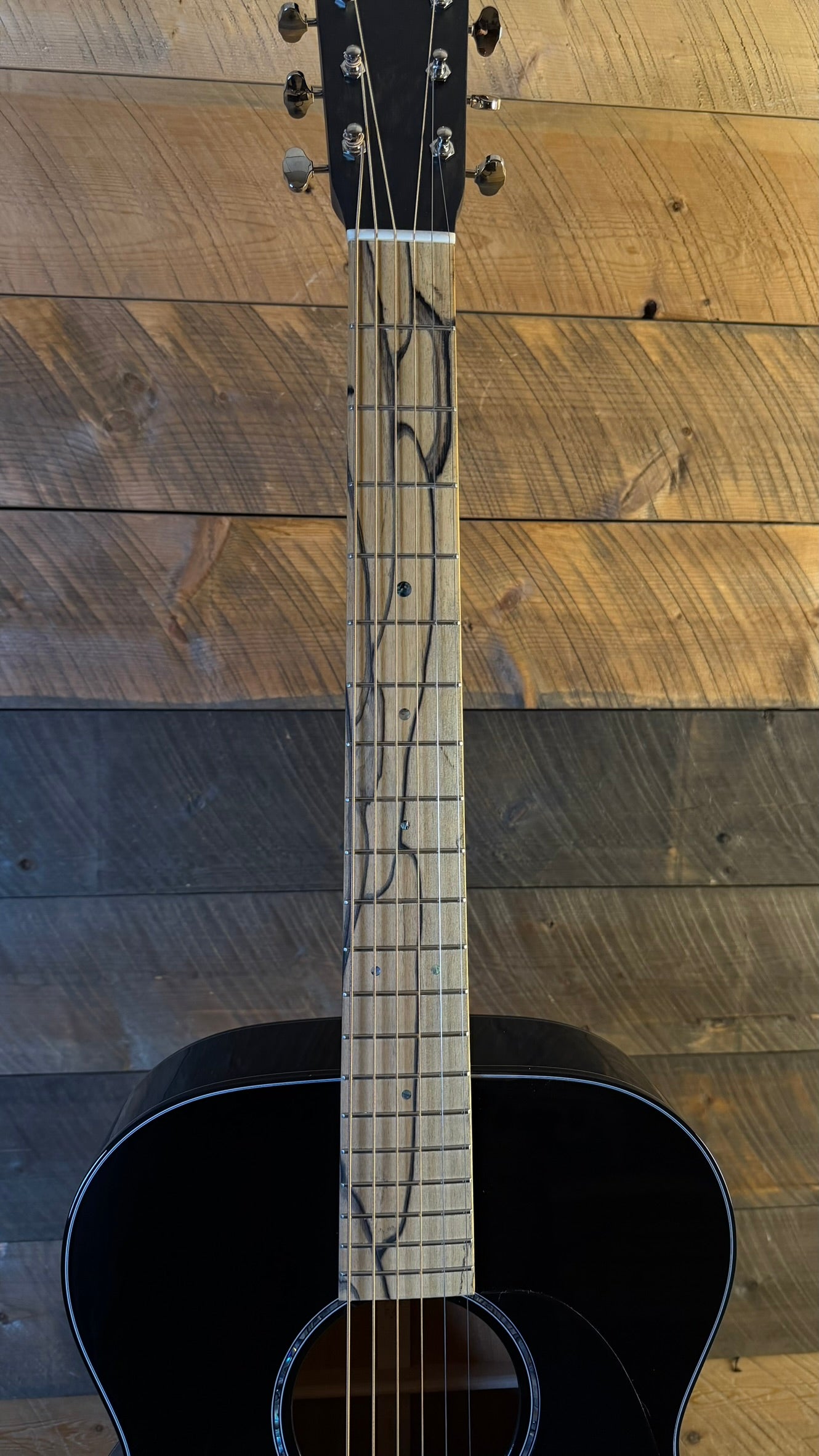 Martin Custom Shop 18 Style  OO Acoustic Guitar Gloss Black Satin Neck with Pale Moon Ebony FB Hardcase
