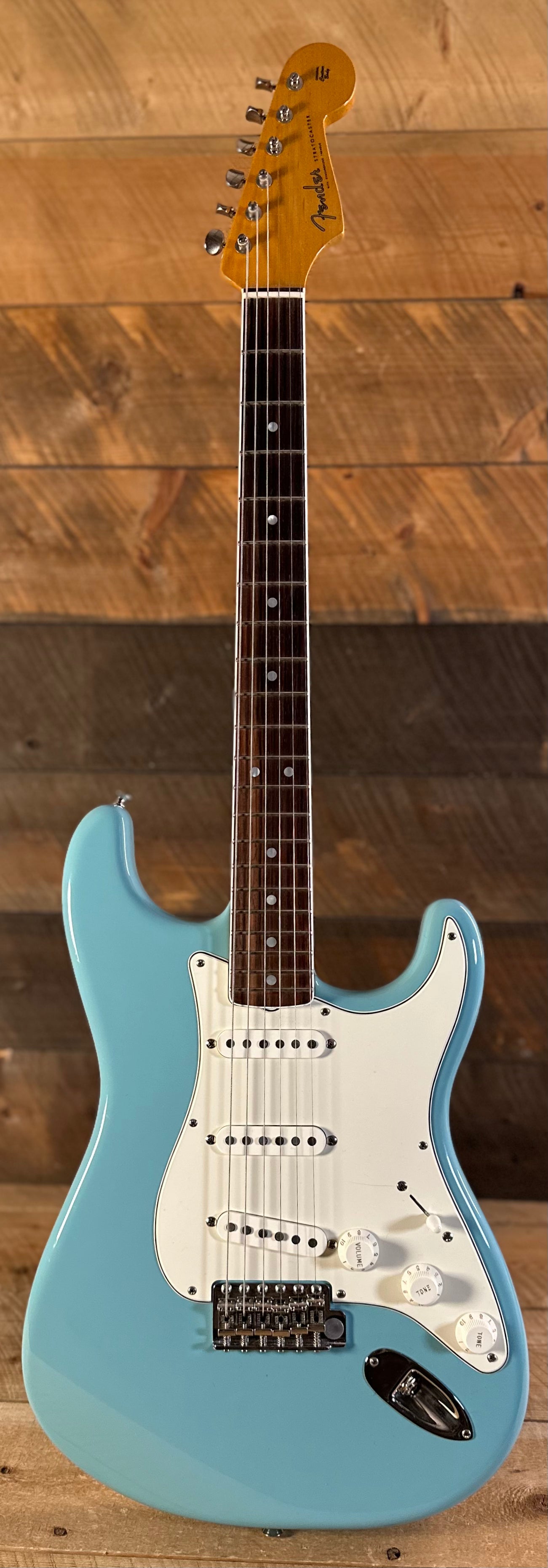 Used Fender Eric Johnson Stratocaster with Rosewood Fretboard - Tropical Torquoise