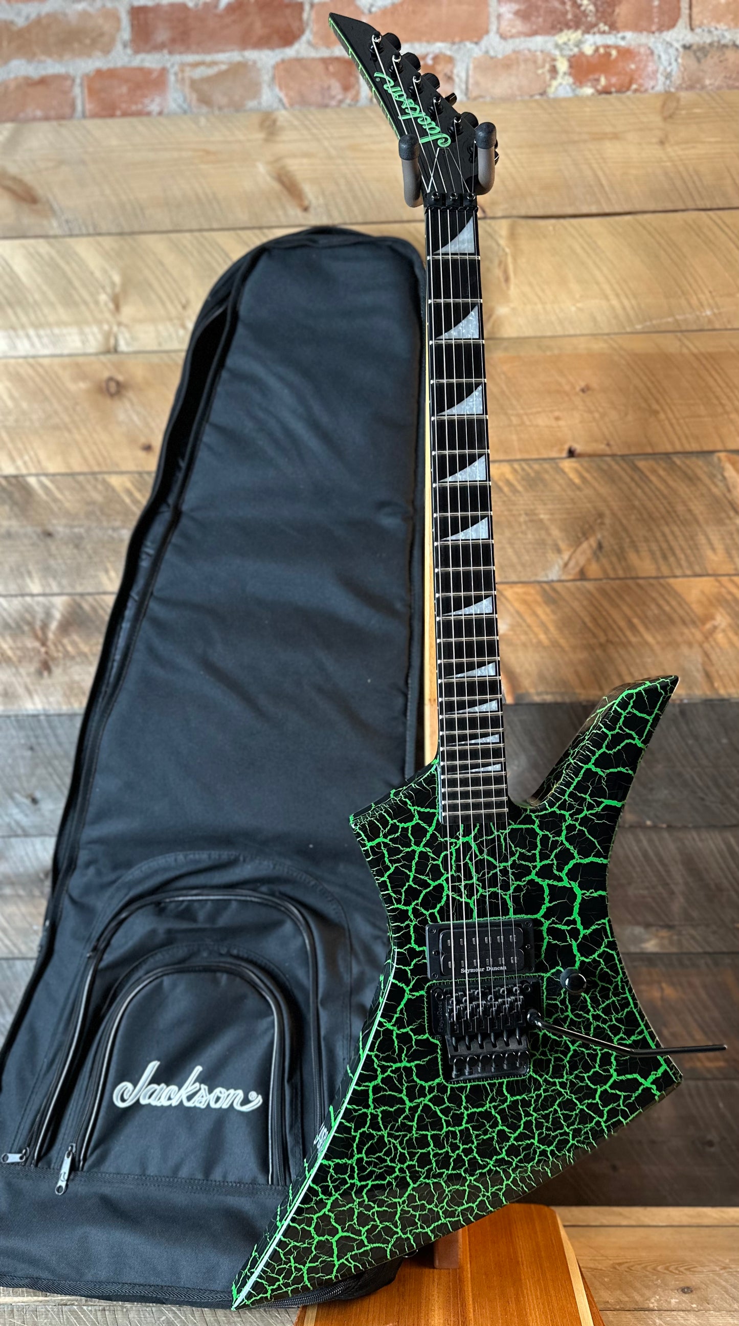 Used Jackson Pro Series Brandon Ellis Signature Kelly - Green Crackle