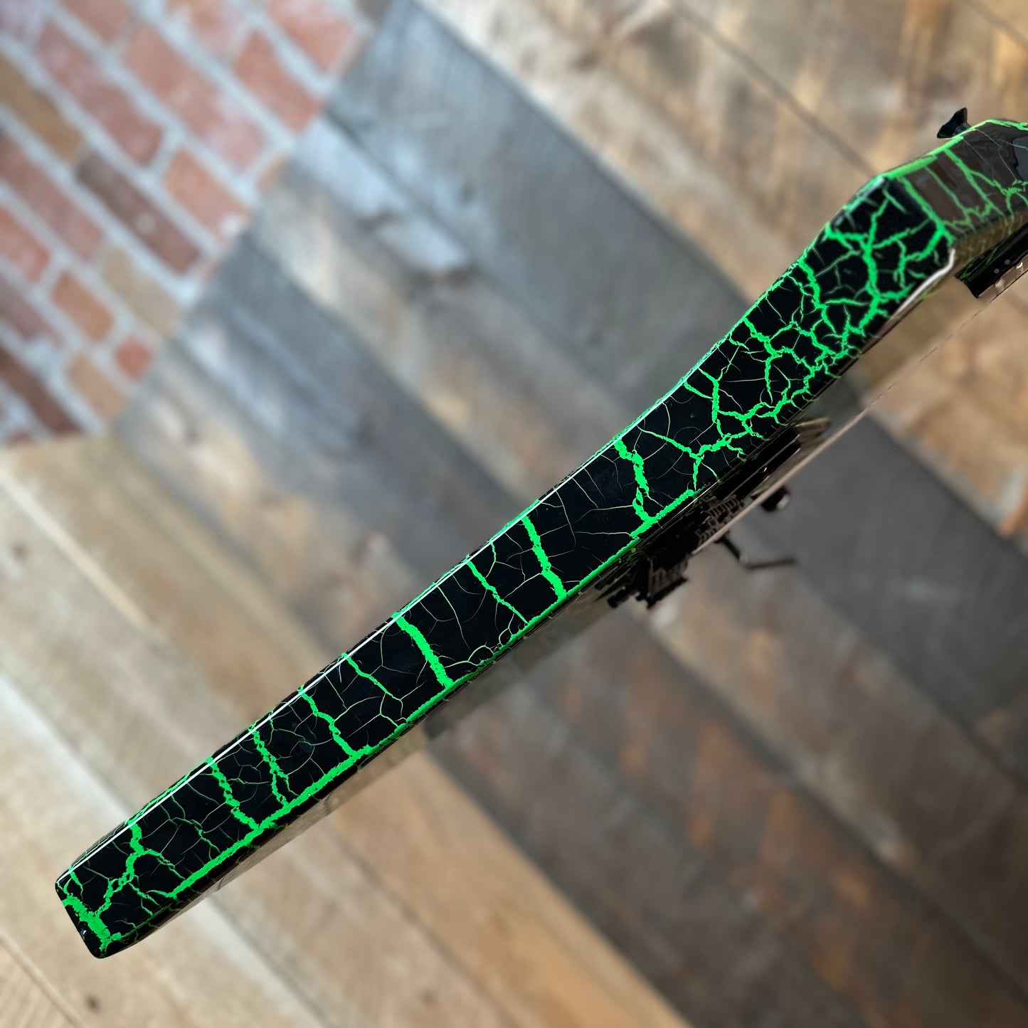 Used Jackson Pro Series Brandon Ellis Signature Kelly - Green Crackle
