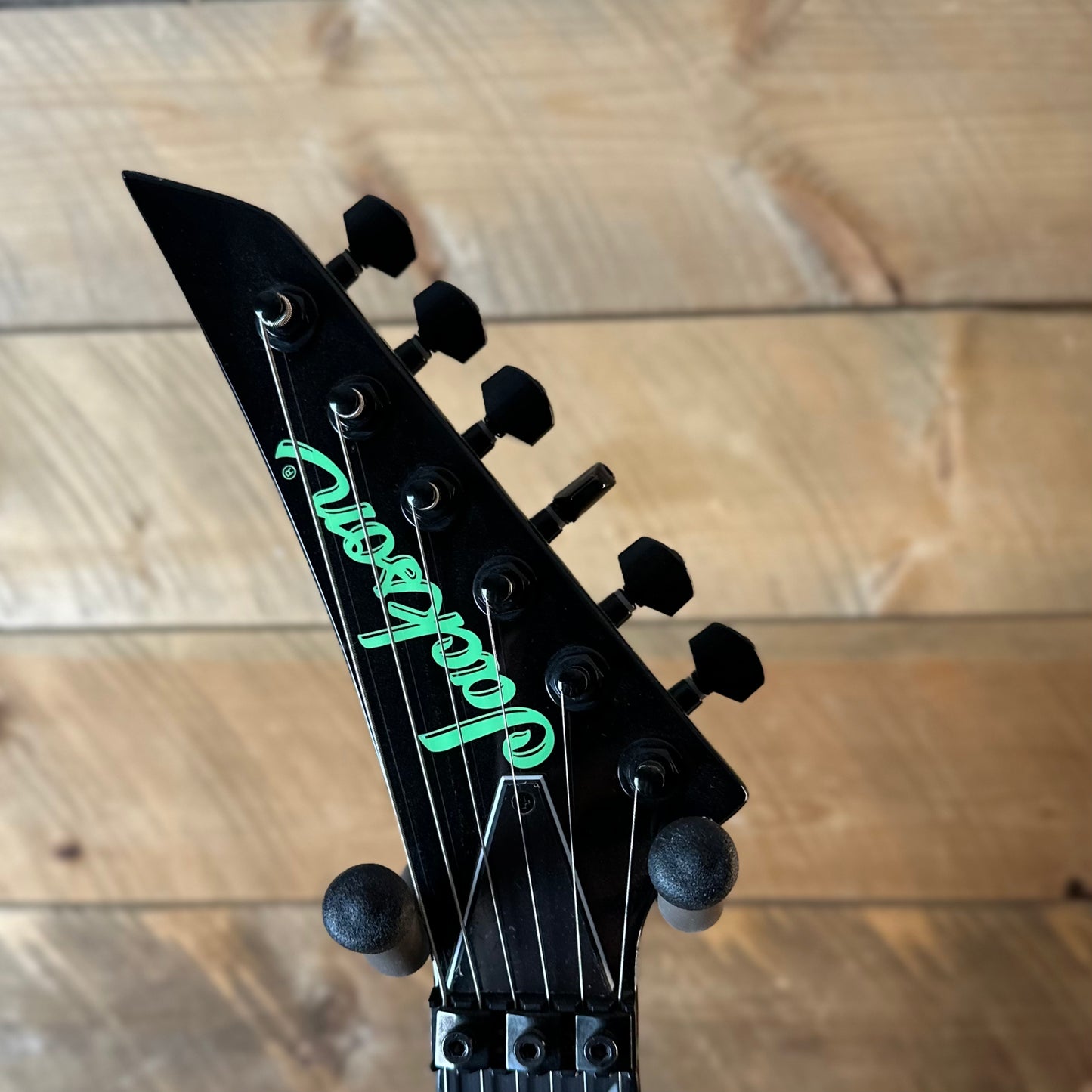 Used Jackson Pro Series Brandon Ellis Signature Kelly - Green Crackle