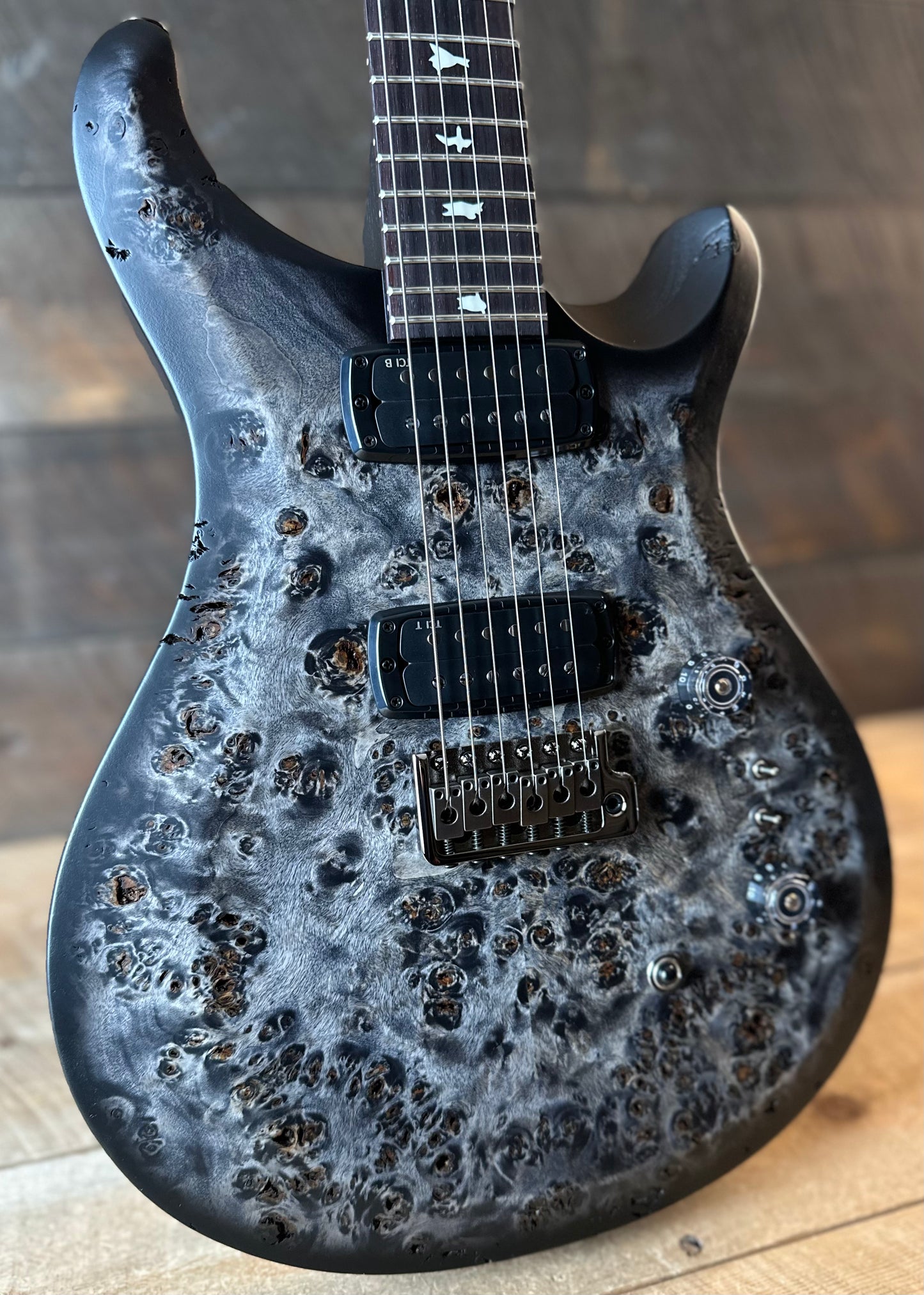 PRS Limited Wood Library Select S2 Custom 24-08 Poplar Burl Top - Charcoal Burst S2088895