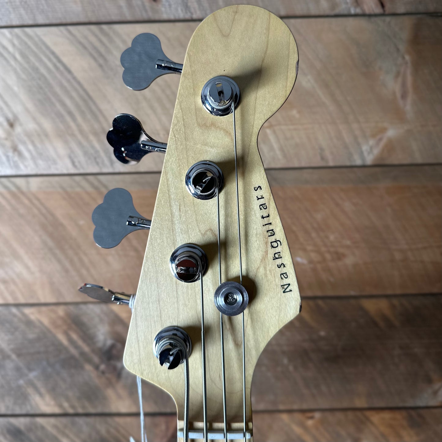 Nash PB-57 Bass- Tri-Color Sparkle NG-6303