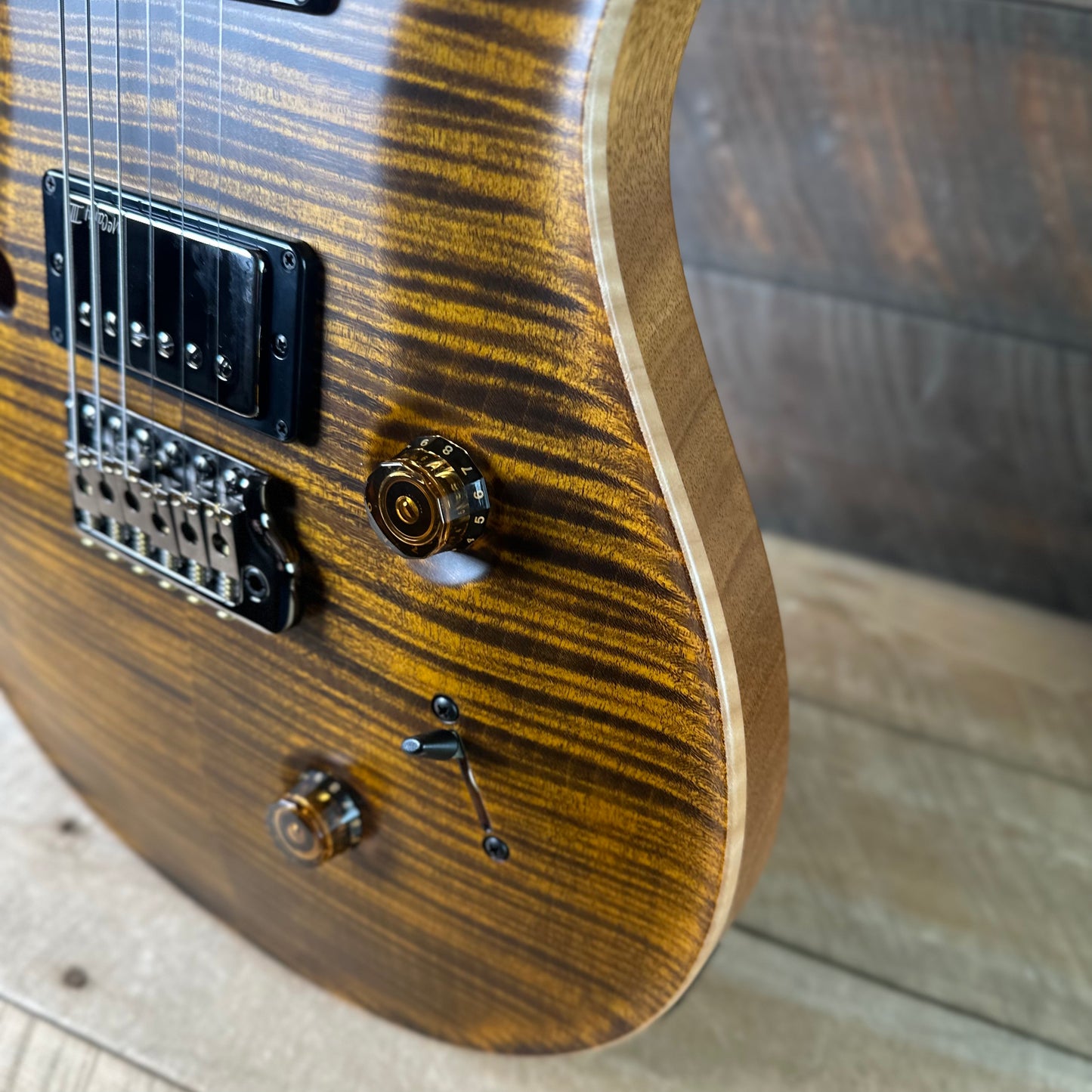 PRS Wood Library Custom 24 Fatback Semi-Hollow McCarty III Pickups Ebony Fretboard Satin Yellow Tiger Finish Stained Maple Neck 423670