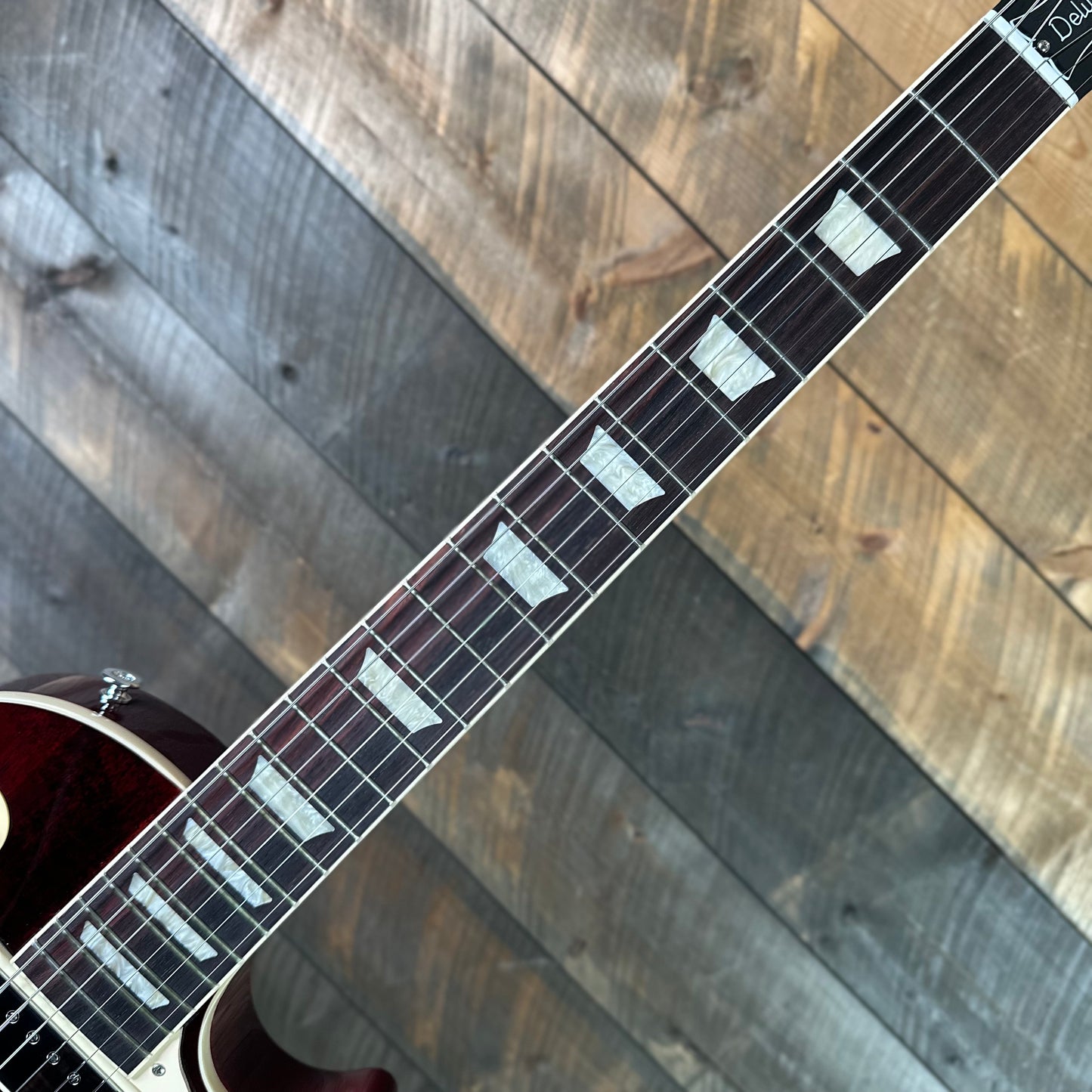 Gibson Les Paul 70s Deluxe - Wine Red 213550150