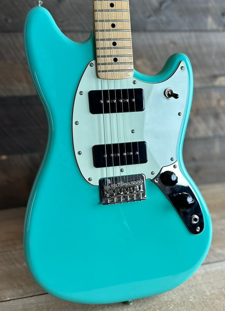 Used Fender Player Mustang 90 - Sea Foam Green