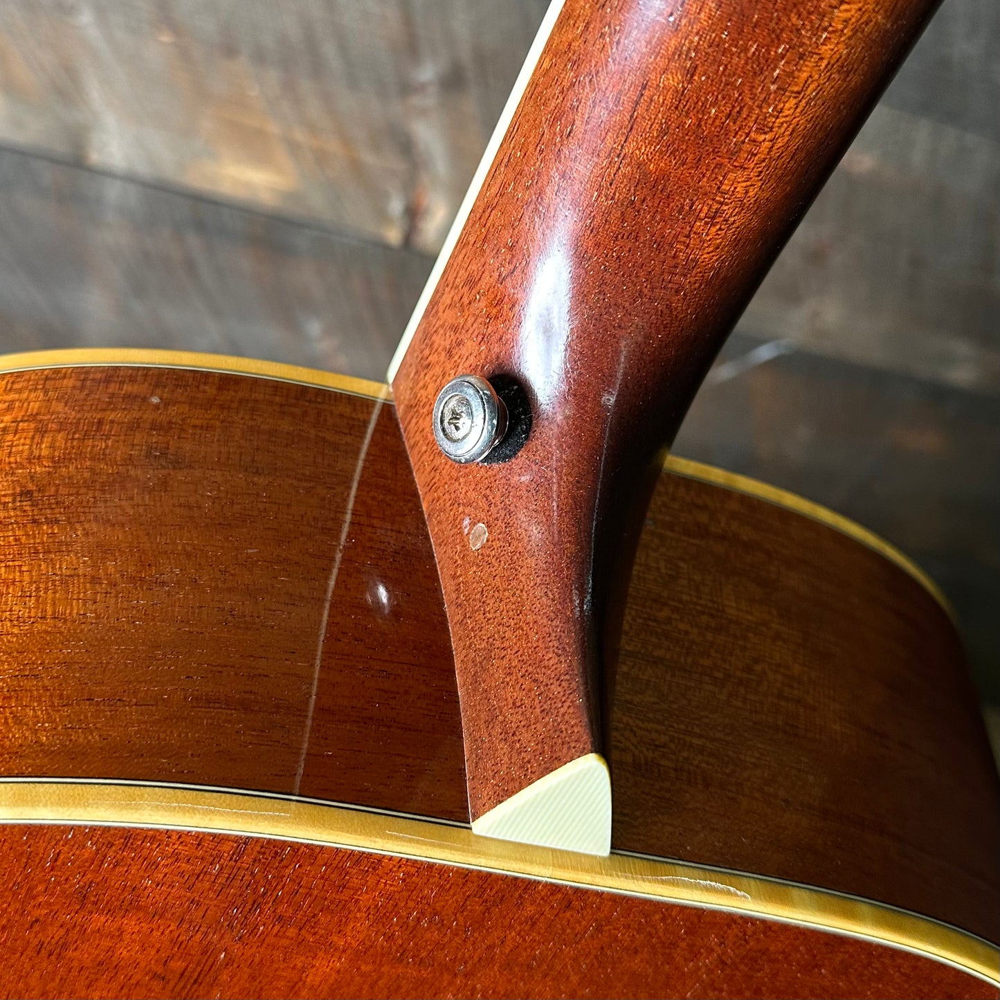 Used 2005 Larrivee L-05 Acoustic - Natural W/OHSC