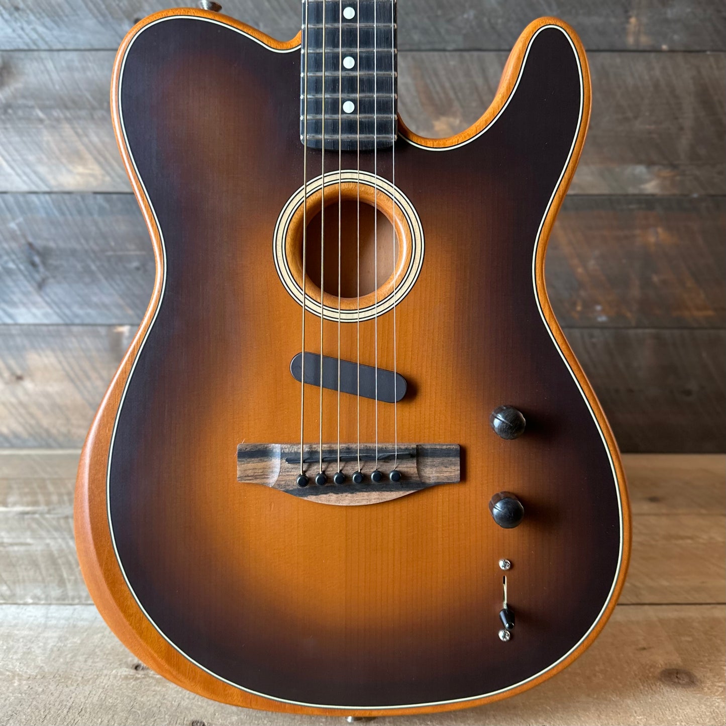 Used Fender American Acoustasonic Telecaster - Sunburst